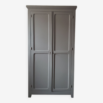 Armoire parisienne penderie