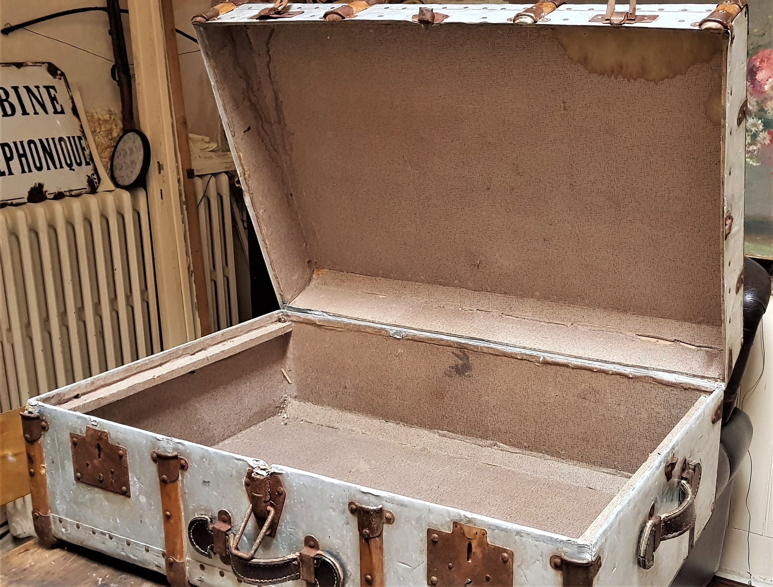 Vintage officer's trunk case