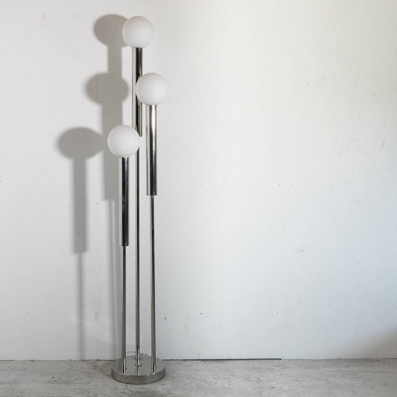 Sciolari chrome floor lamp circa 1970
