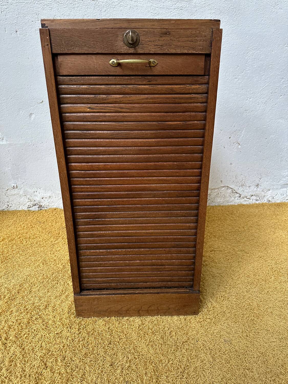 Roll-top filing cabinet