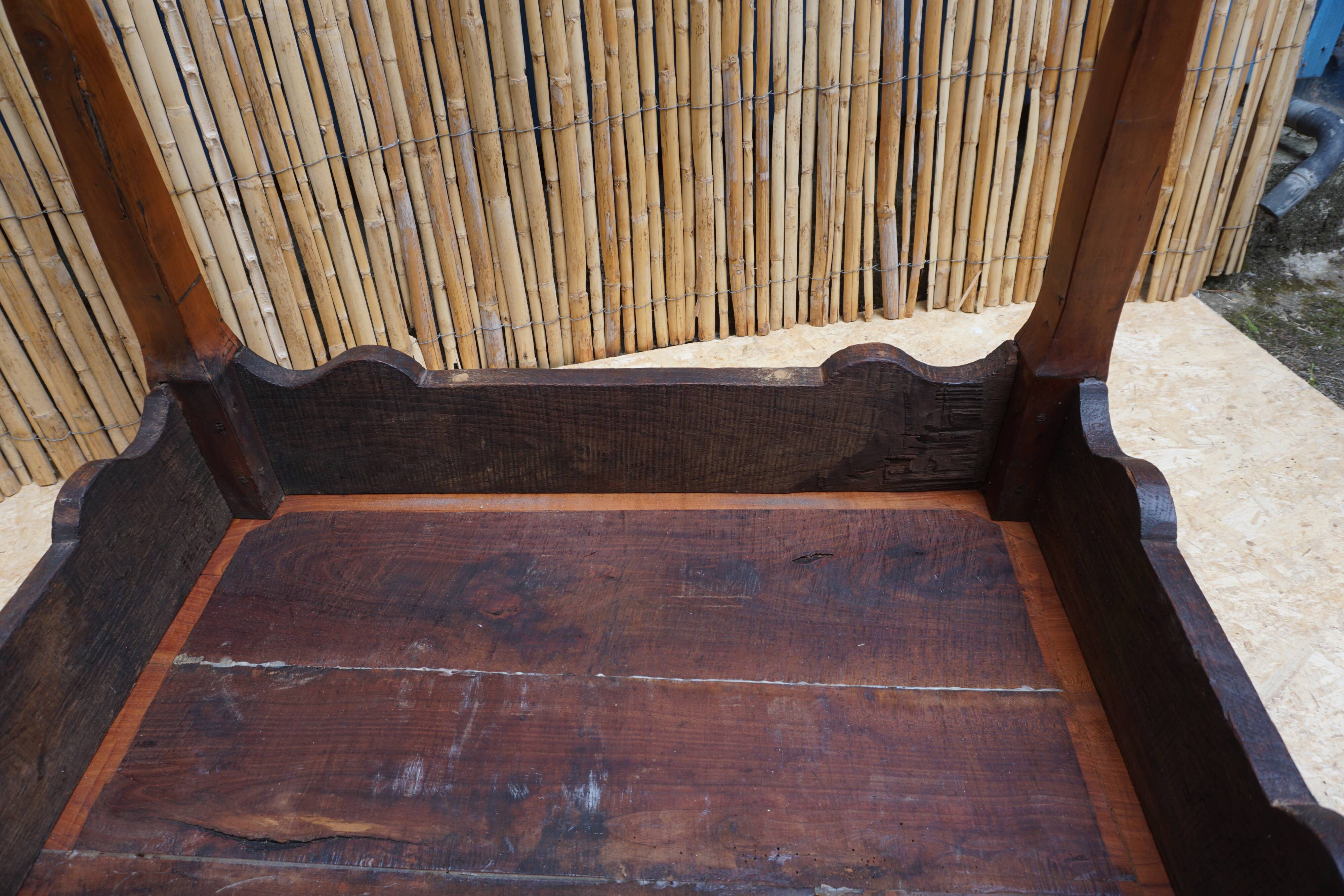 Table de taverne ou d'auberge du 18° siècle