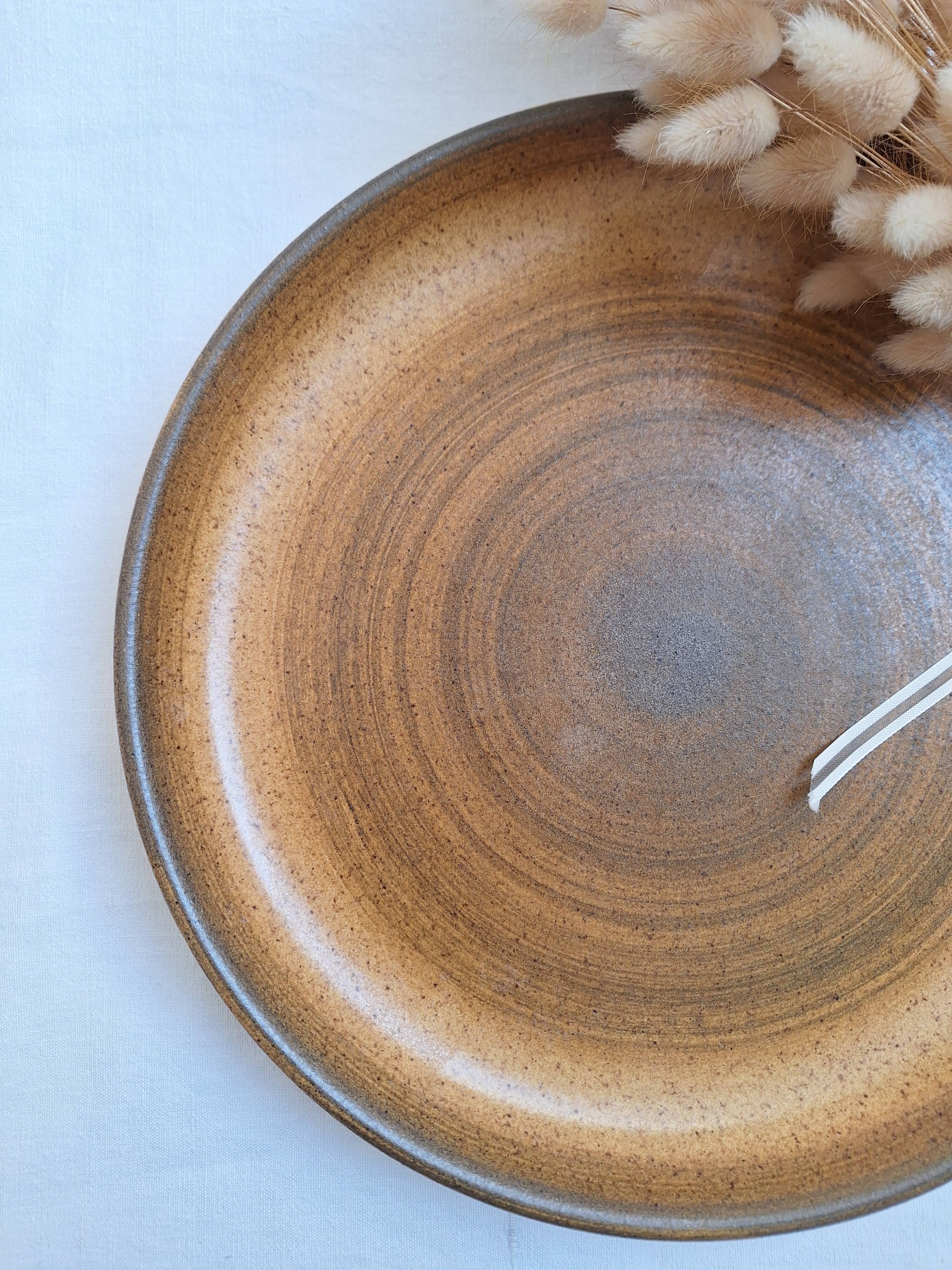 Longchamp round stoneware dish