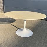 Vintage round Knoll Tulip eettafel (137cm) Marmer