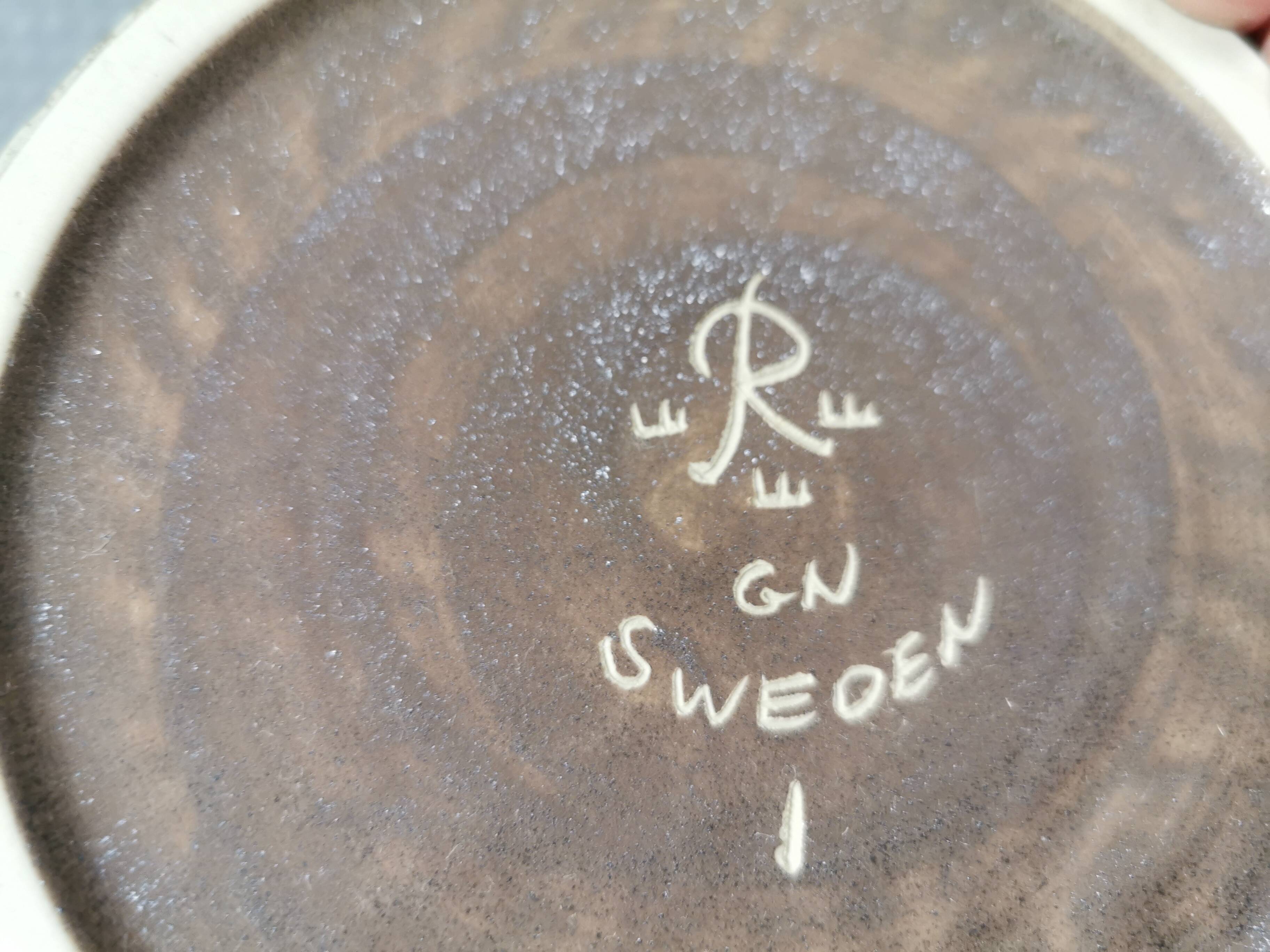 Ashtray in blue hares fur glaze from Rörstrand Sweden, by Gunnar Nylund