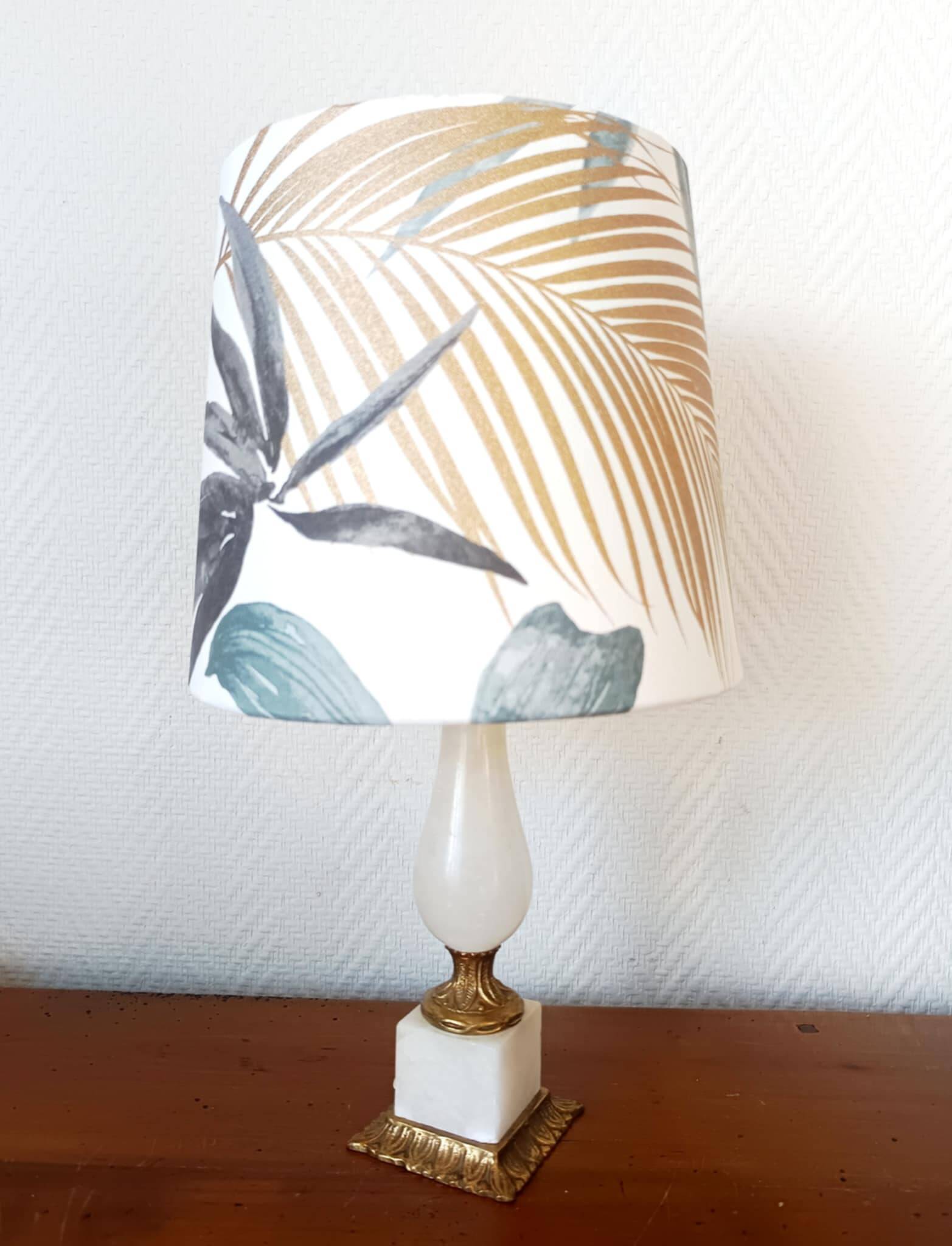 Alabaster and gilt bronze lamp