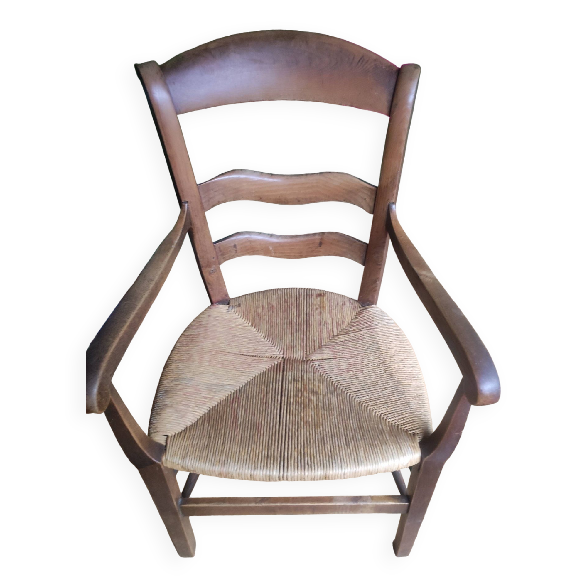 Old country armchair with its original mulch