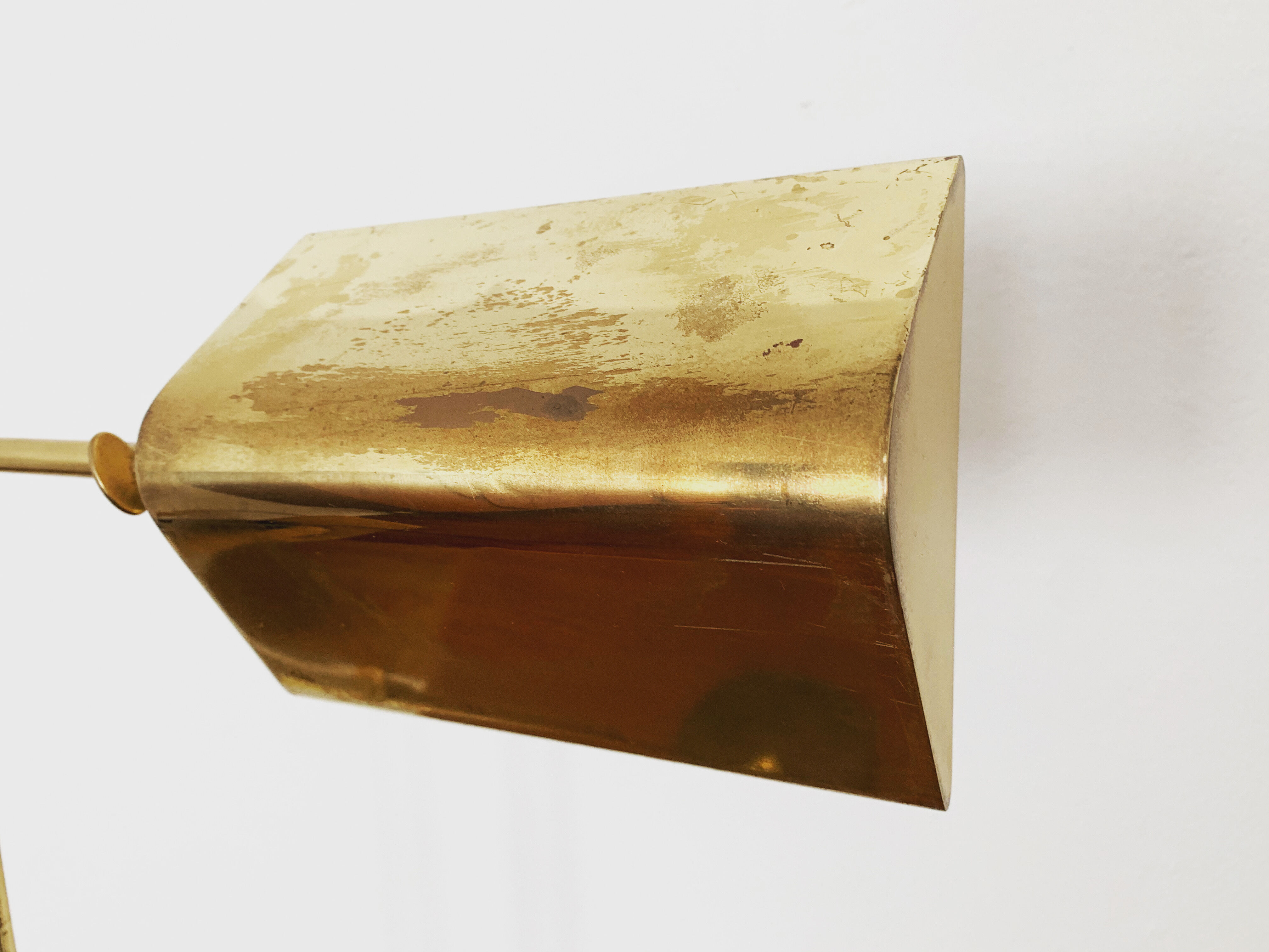 1970s adjustable brass floor lamp by Florian Schulz
