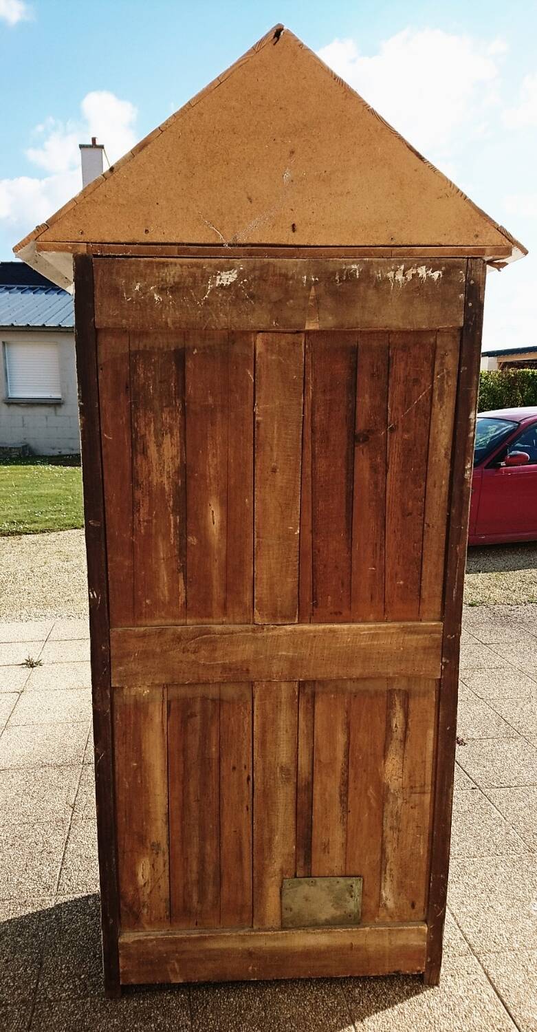 Beach Cabin Wardrobe