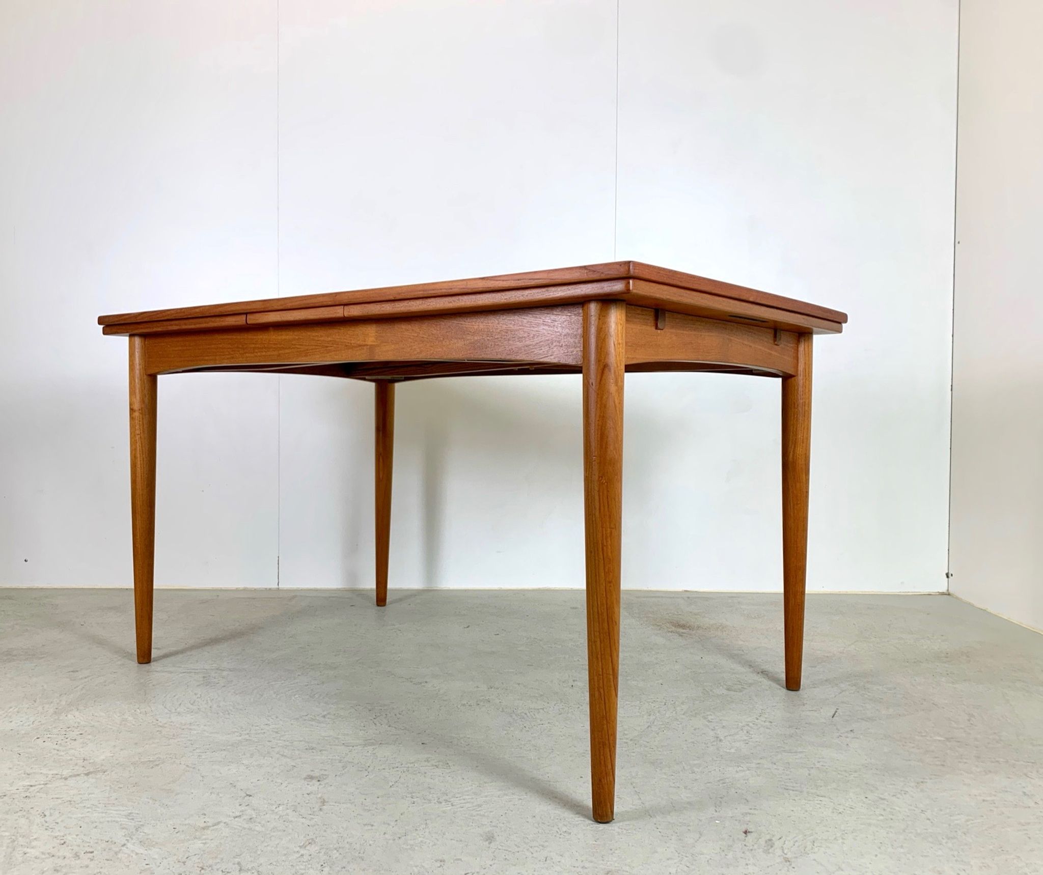 Table à manger en teck danois par Kai Kristiansen années 1960