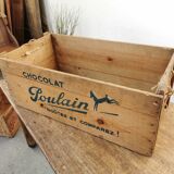 Wooden chocolate poulain case 1950
