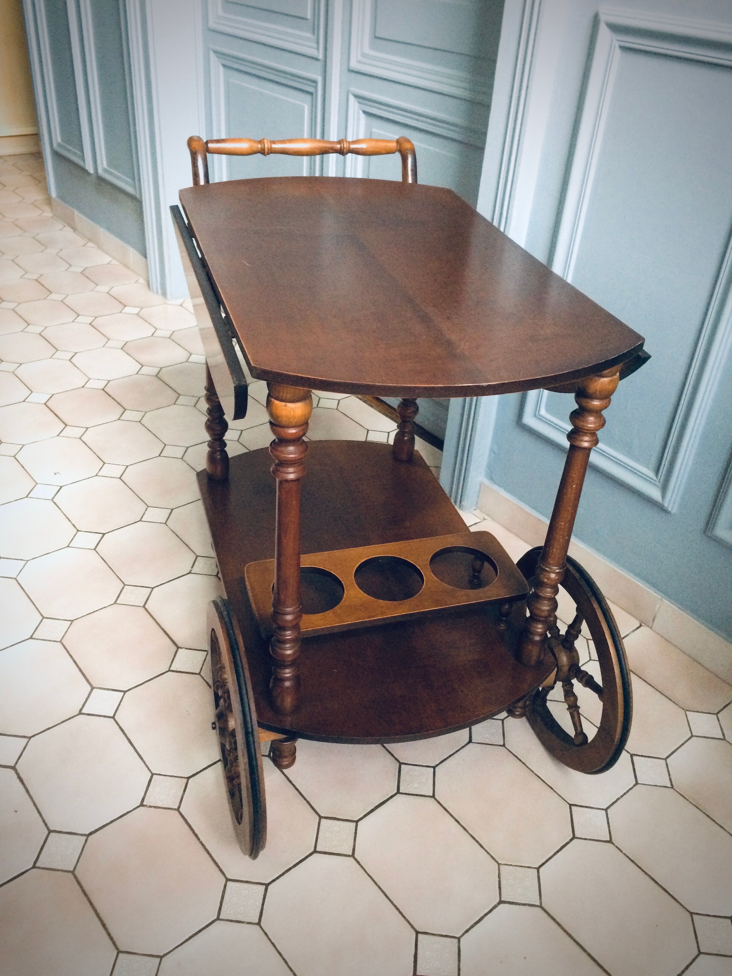 Vintage and folding trolley aperitif-table