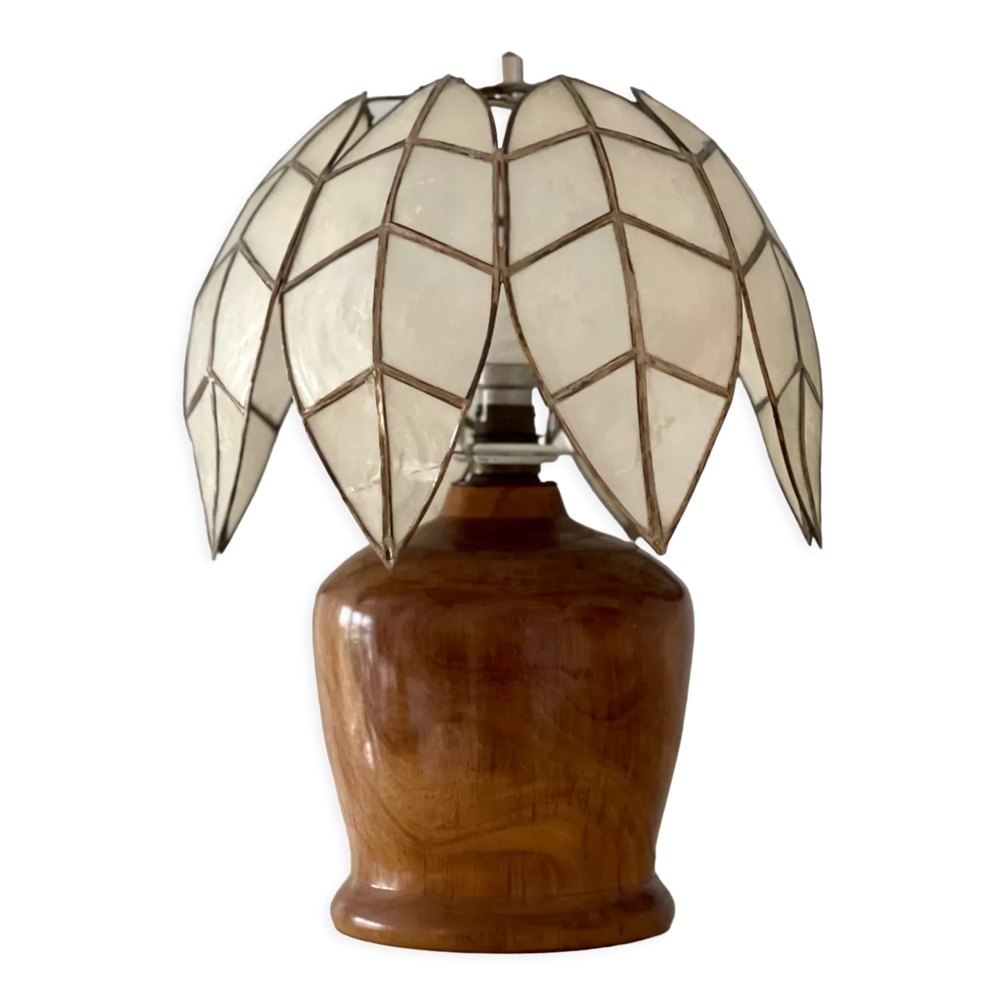 Mother-of-pearl and olive wood lamp