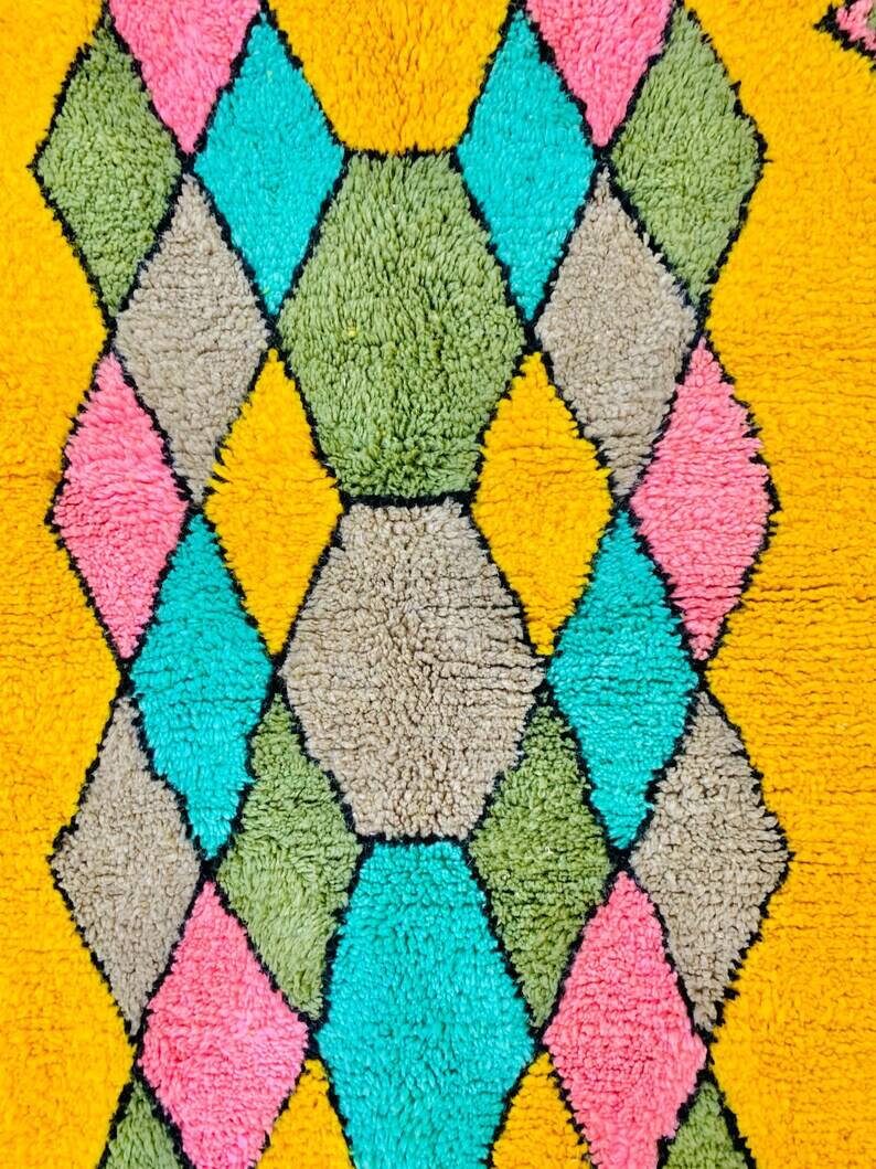 Handmade Moroccan rug 250cm x 150cm