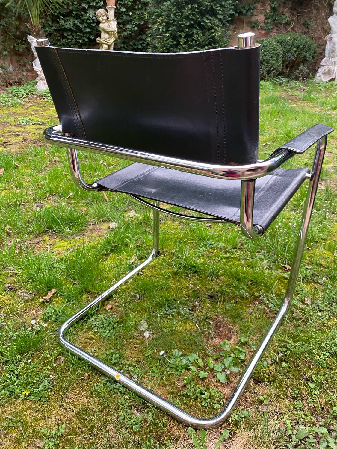 Lot of 4 modernist chairs in the style of MG5 Matteo Grassi circa 1980