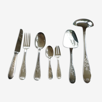 Cutlery set of 62 pieces in silver metal