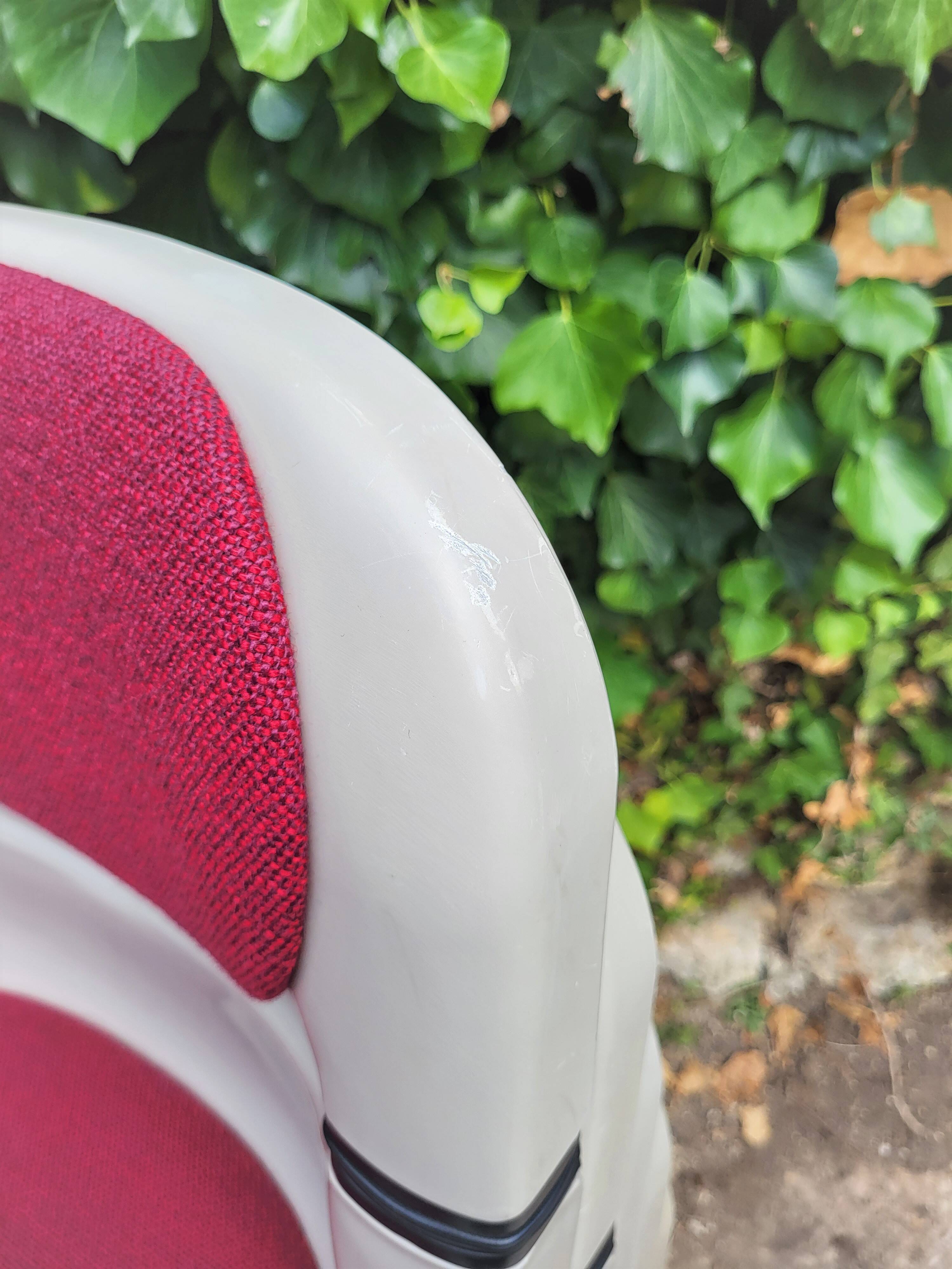 35 “dorsal” designer chair by Emilio Ambasz and Giancarlo Piretti