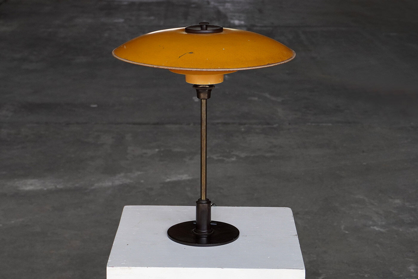 Table lamp model PH 3.5/2 by Poul Henningsen for Louis Poulsen, 1930s