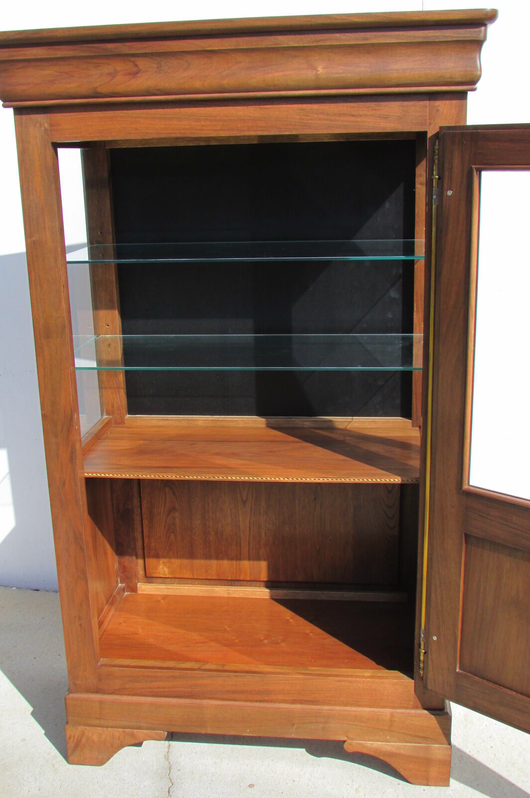 Louis Philippe showcase in solid walnut