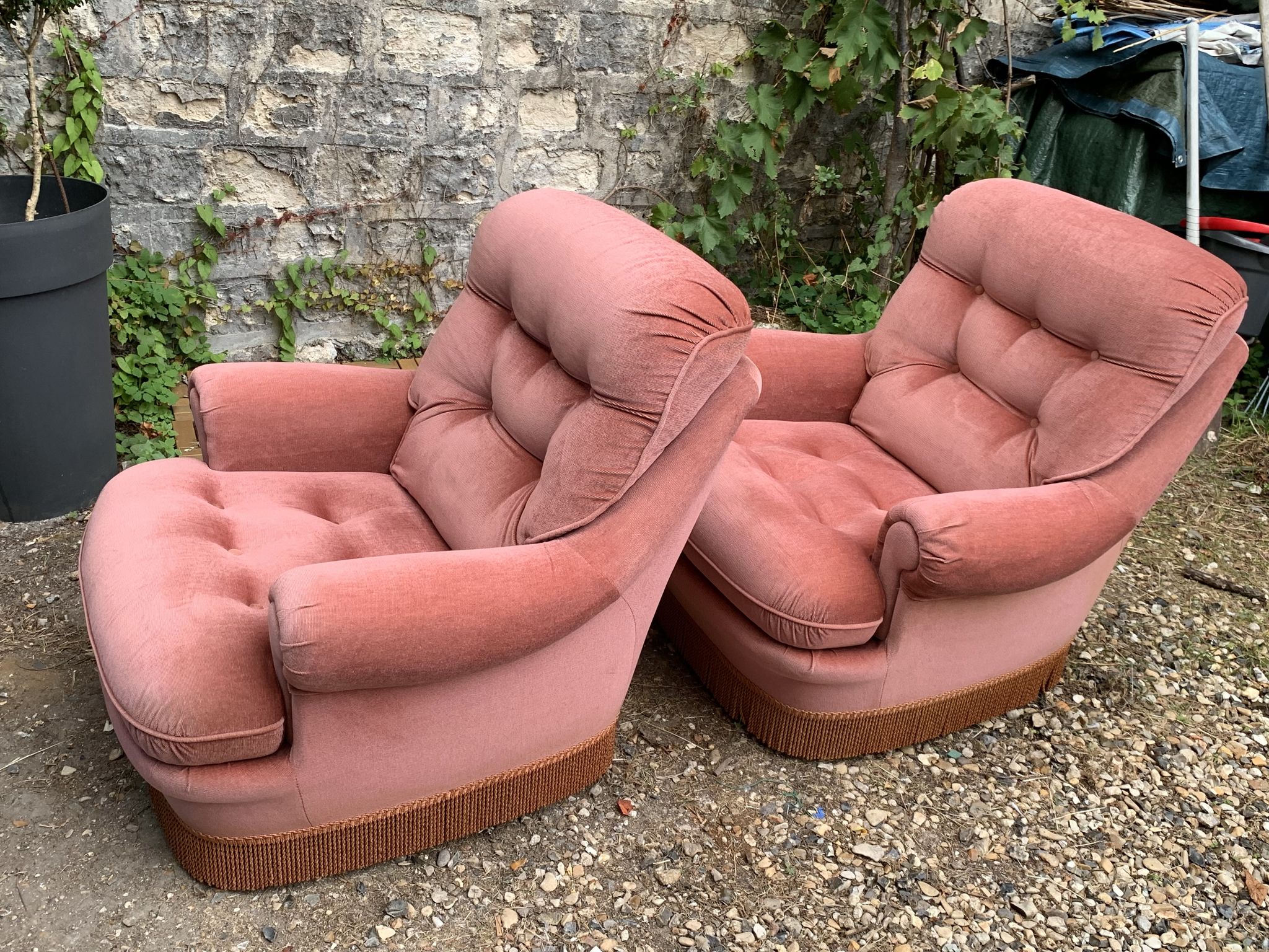 Pair of pink tufted velvet frog chairs 1970