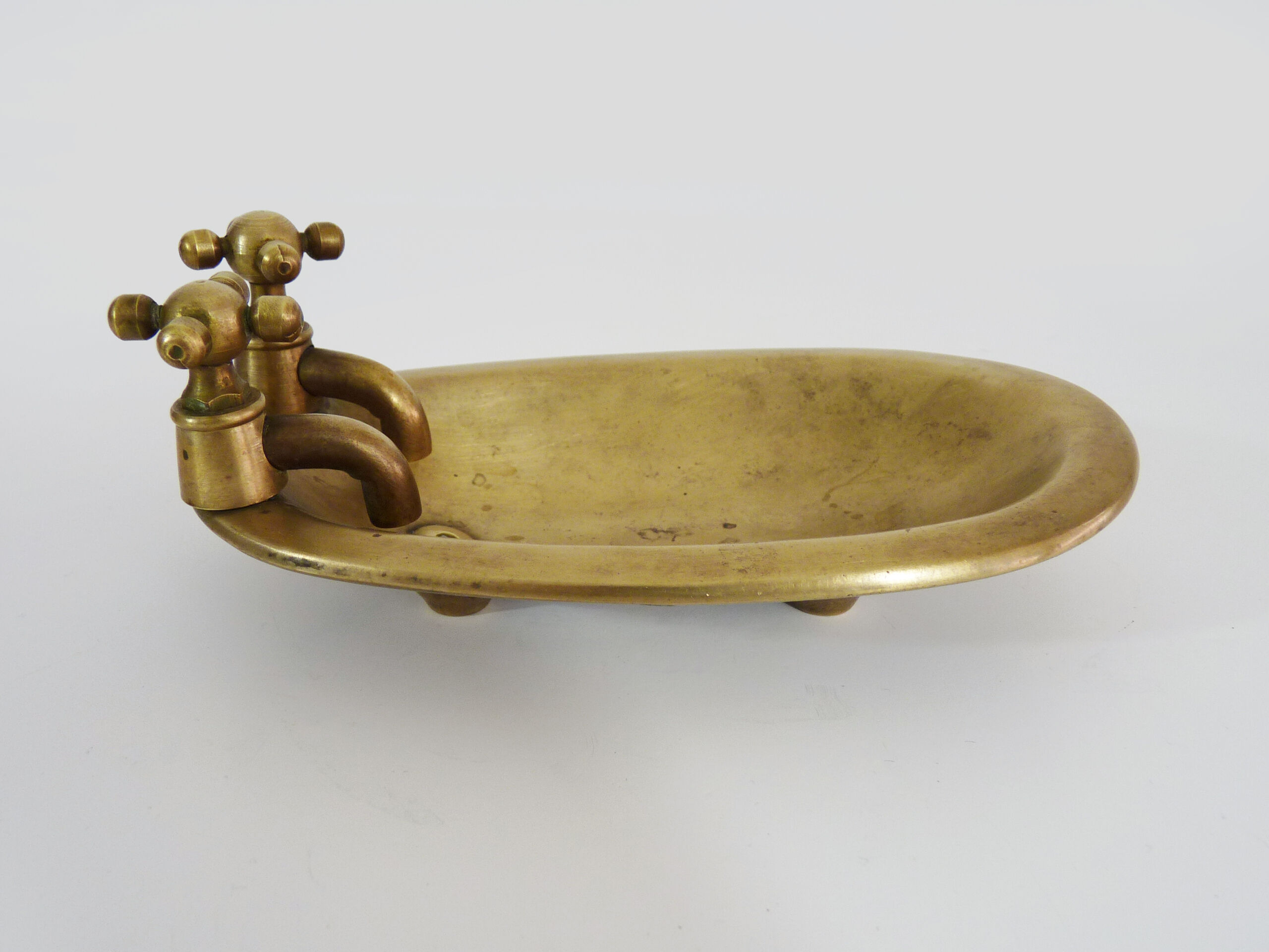 Soap holder or empty pocket vintage brass bathtub shaped. Year 60