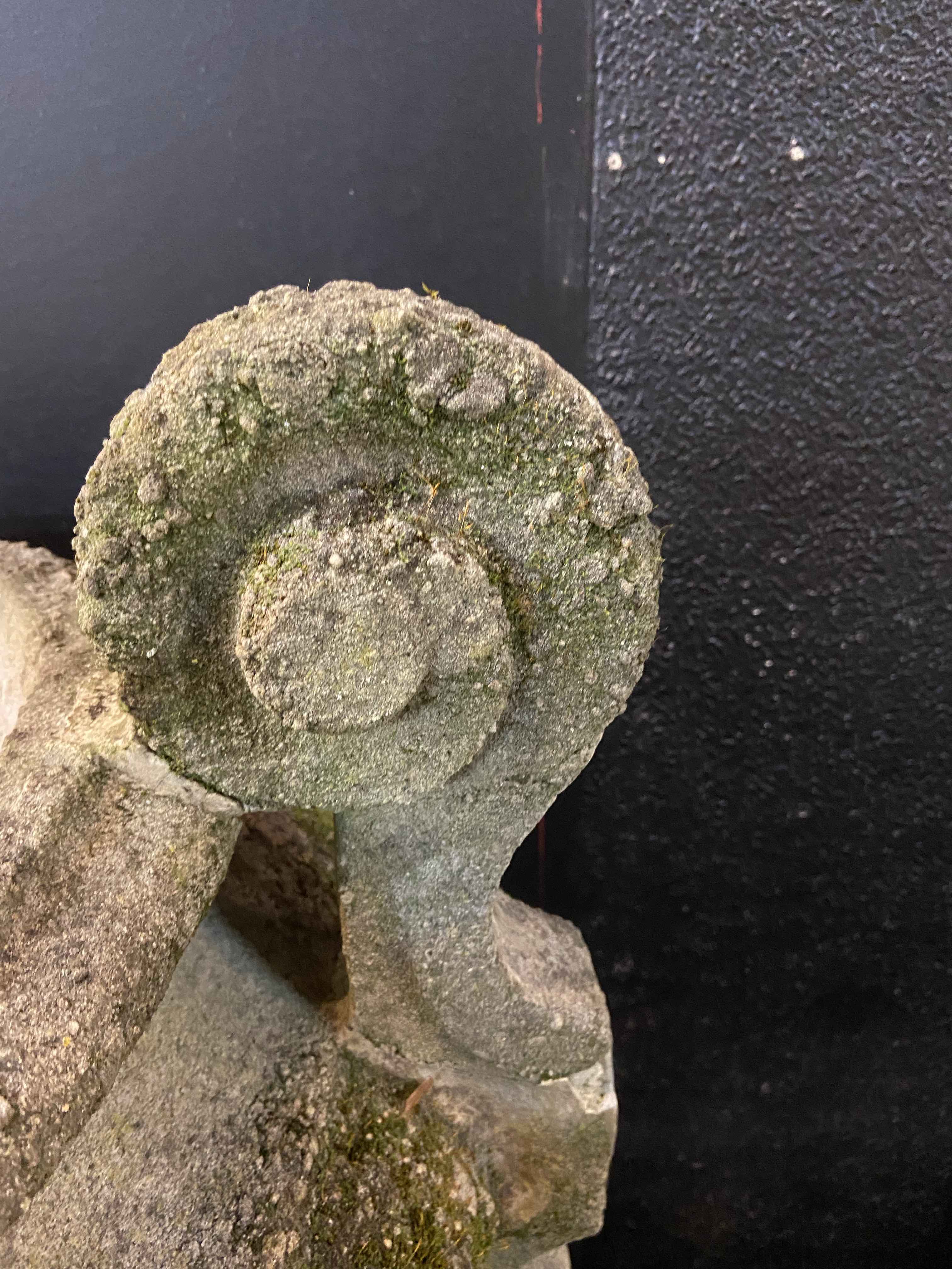 Vasque Médicis en Pierre