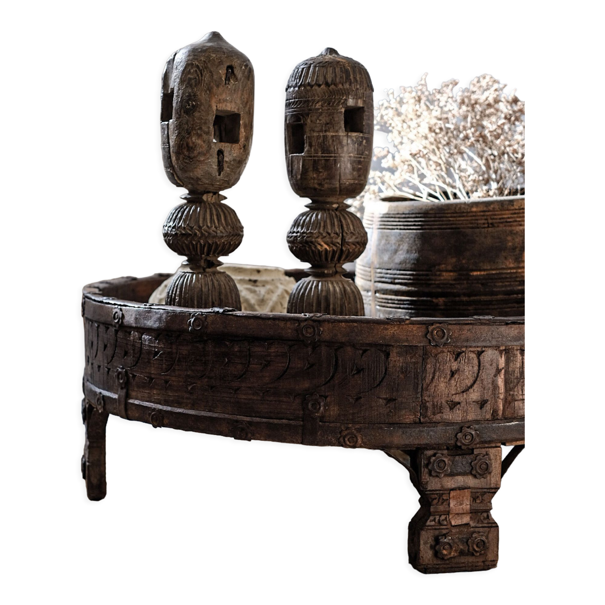 Chakki old coffee table