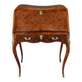 Petit bureau de dame en marqueterie, style Louis XV – 1ère partie XXe
