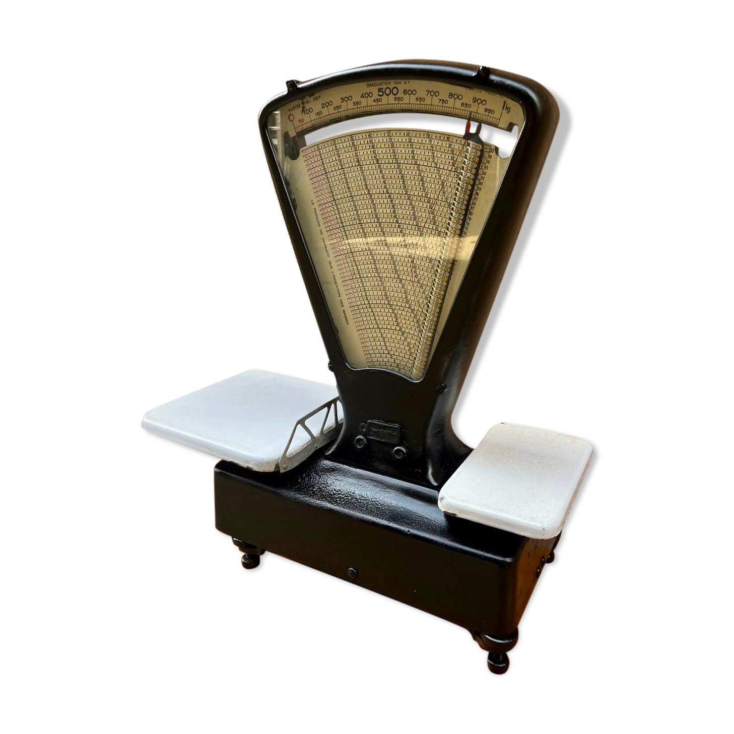 Ancient black lutrana balance