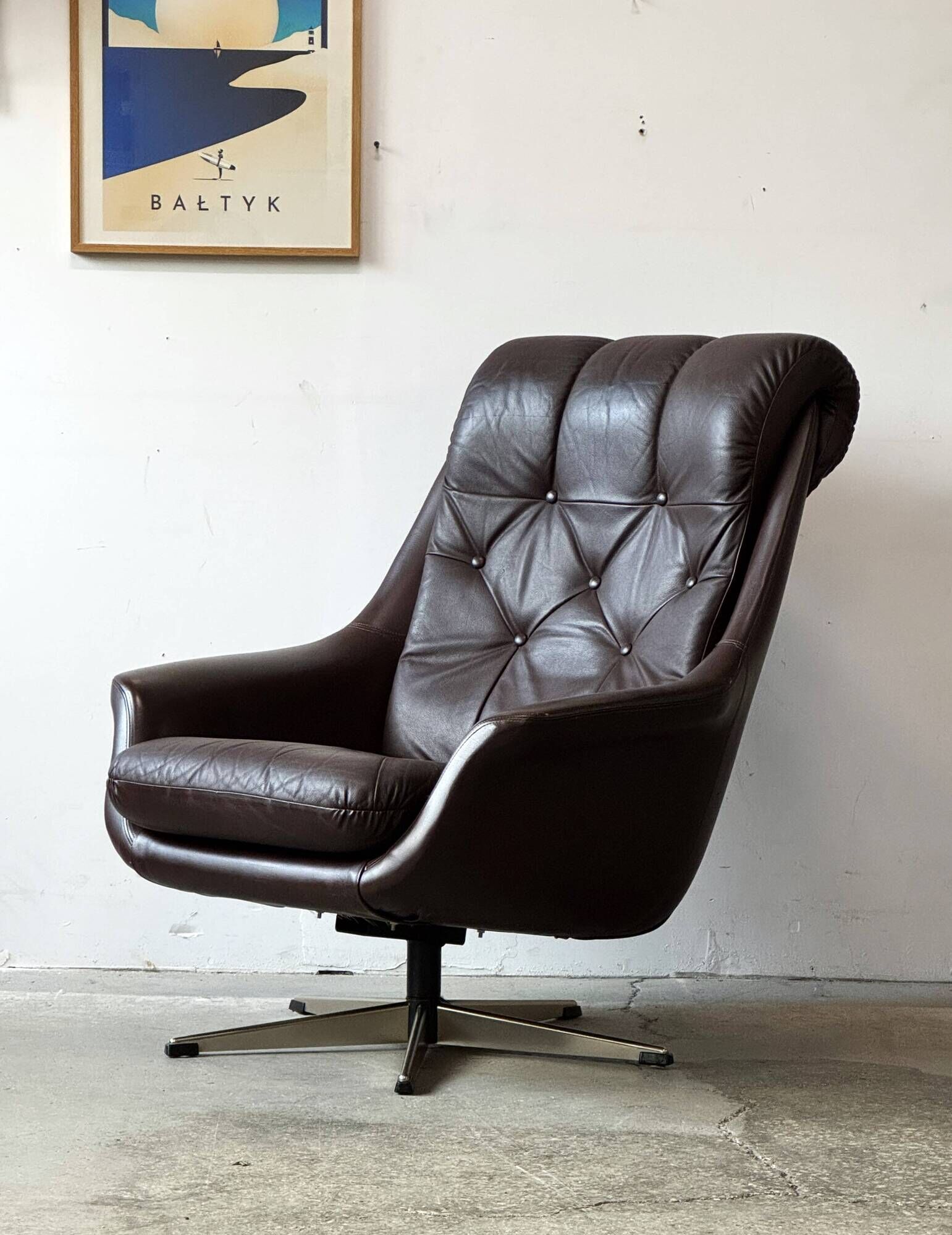 Fauteuil pivotant en cuir, Danemark, années 1960/1970, style Mid-C Modern, vintage