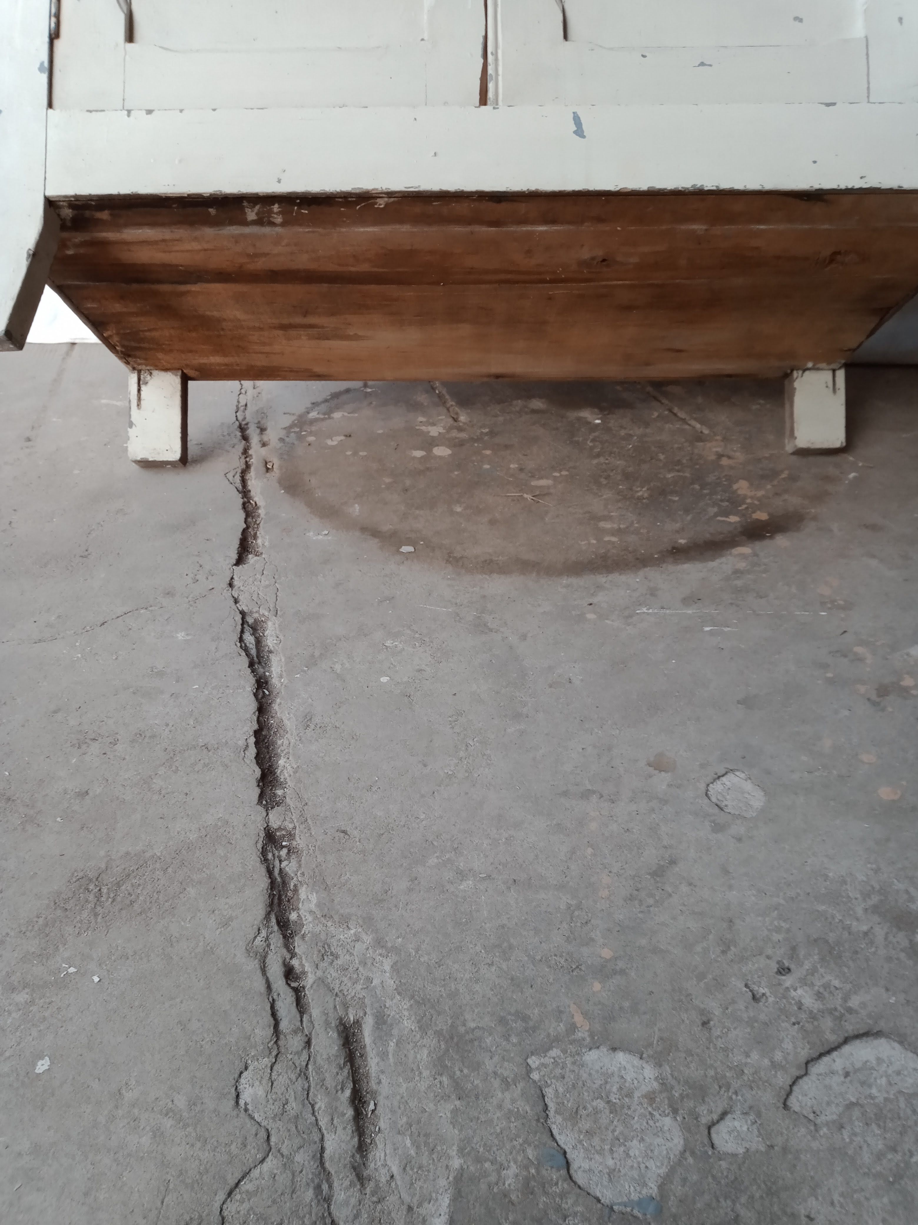 Parisian buffet with two doors and two drawers