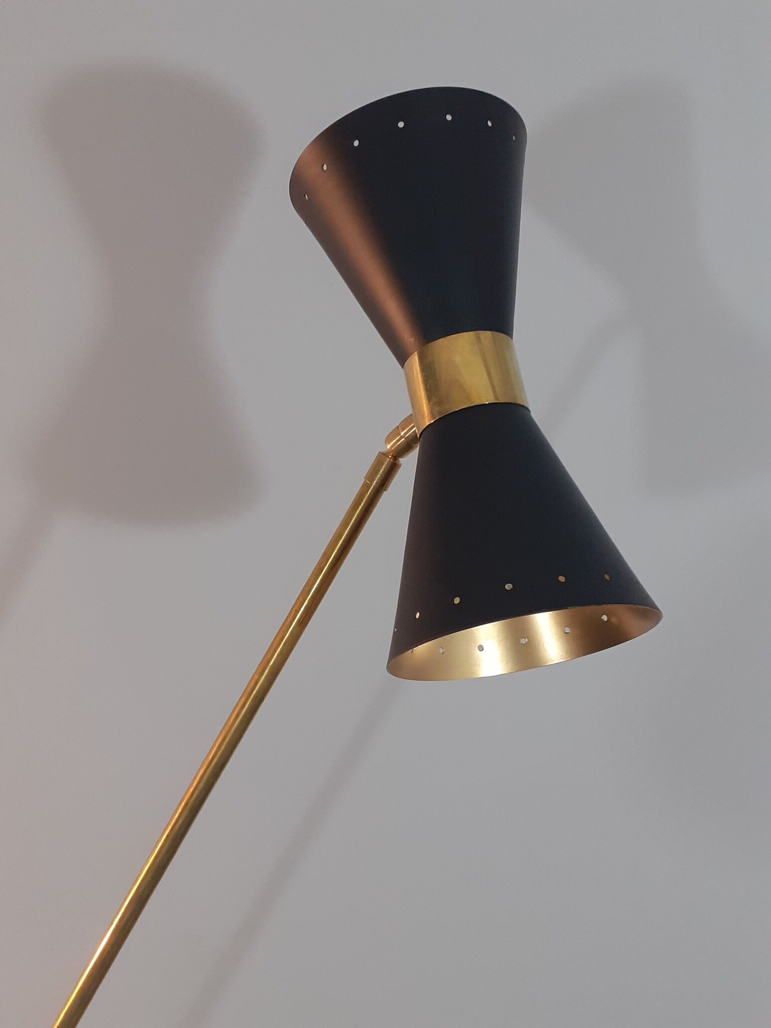 Italian Lamppost in Ball, Brass Spot diabolo double focus, Style 1950s
