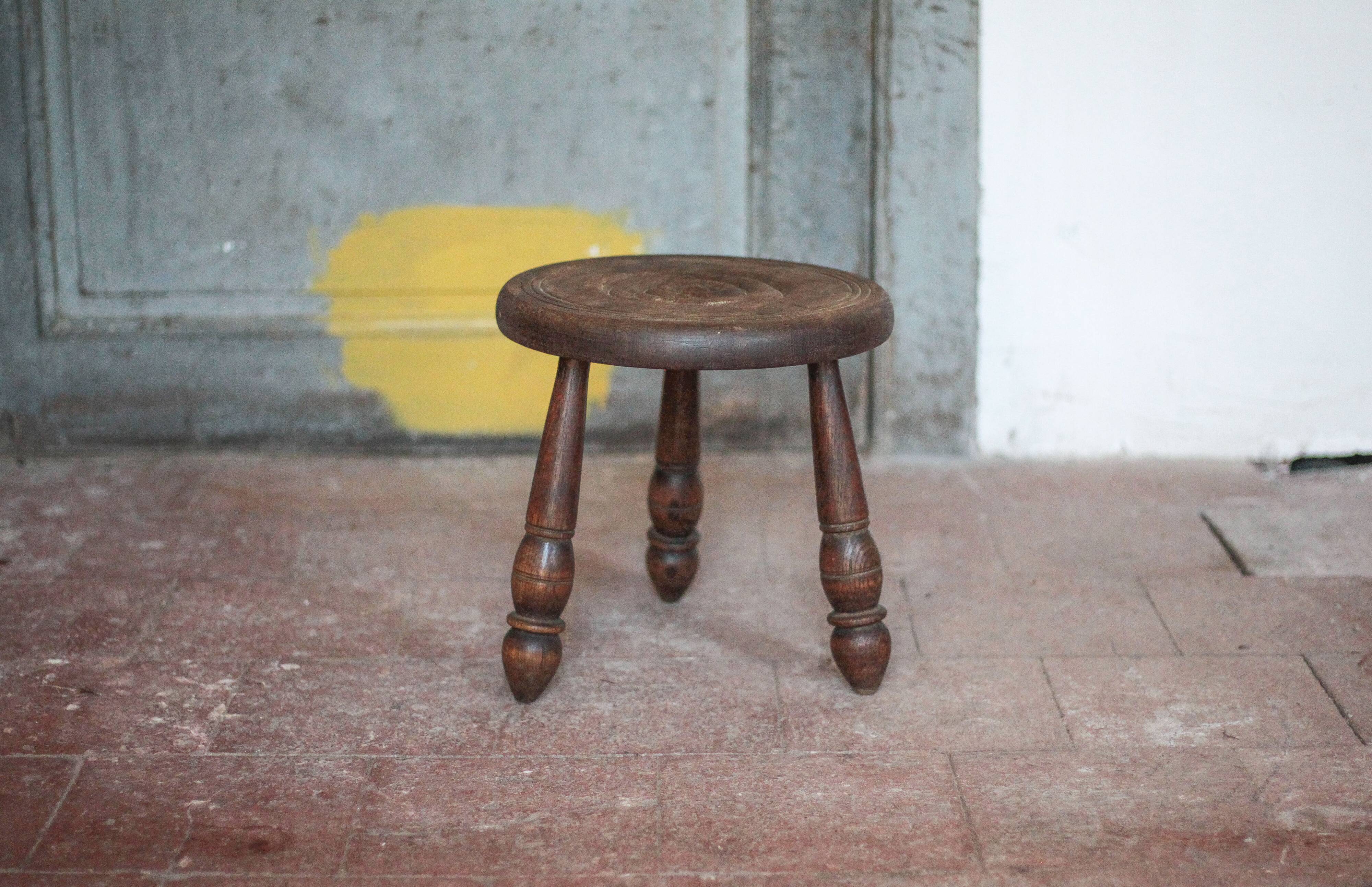 Tabouret vintage, tabouret tripode, tabouret d'appoint, porte-plante bois