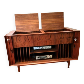 Enfilade danoise par Arne Vodder pour Sibast Danmark / Cabinet hifi music avec portes tambour en palissandre de Rio