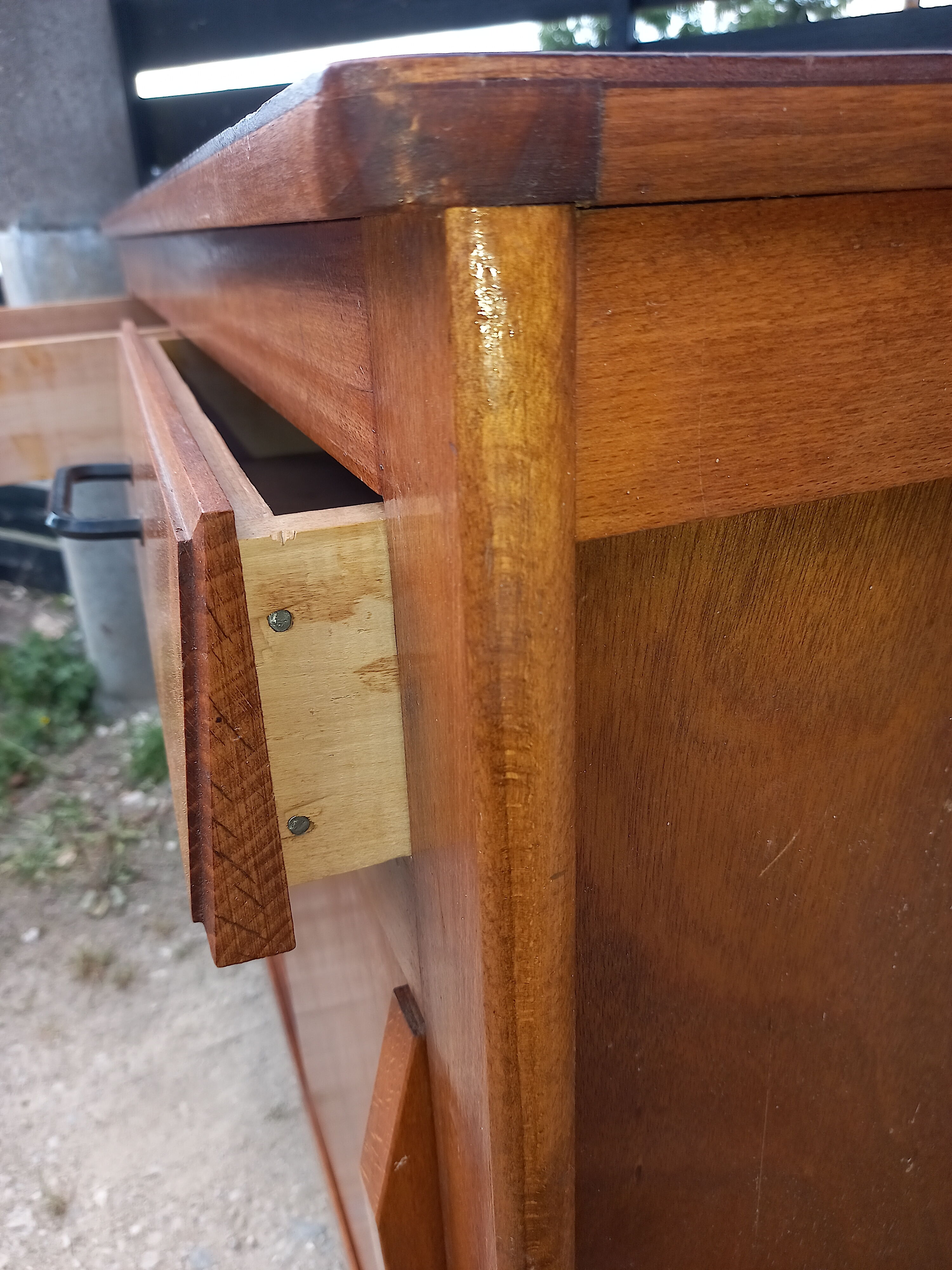 Buffet foot compass 40 years 50