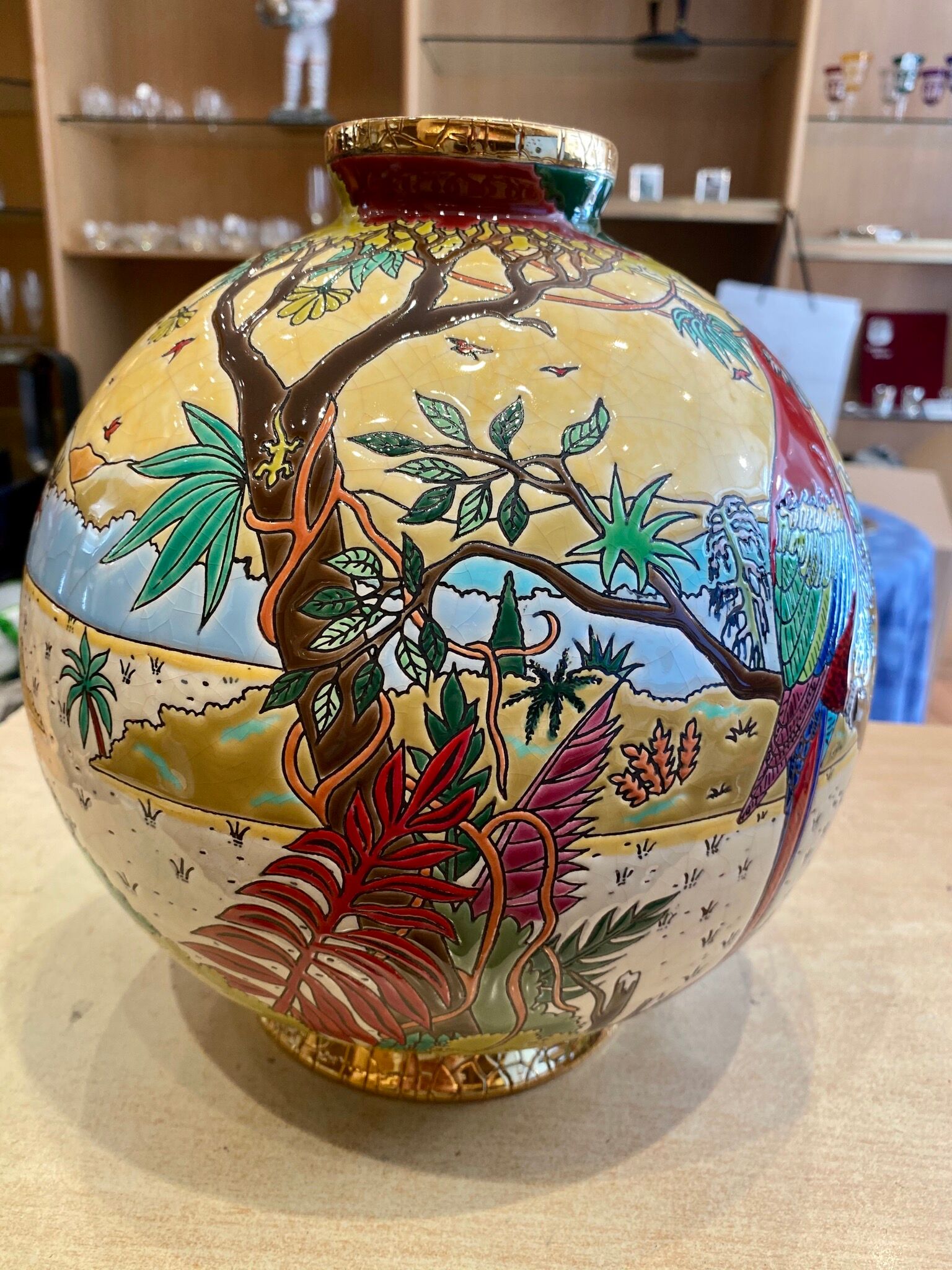 La Boule de Noël Émaux de Longwy 2024 : Un Symbole de Tradition et d'Art