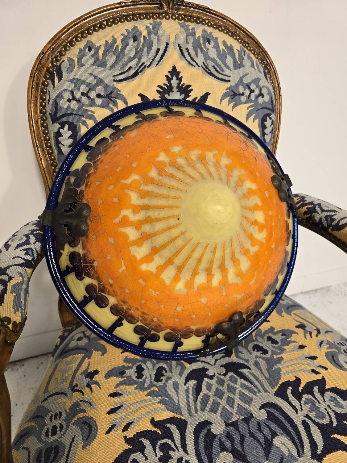 Suspension Art Déco « Le Verre Français » – pâte de verre & fer forgé