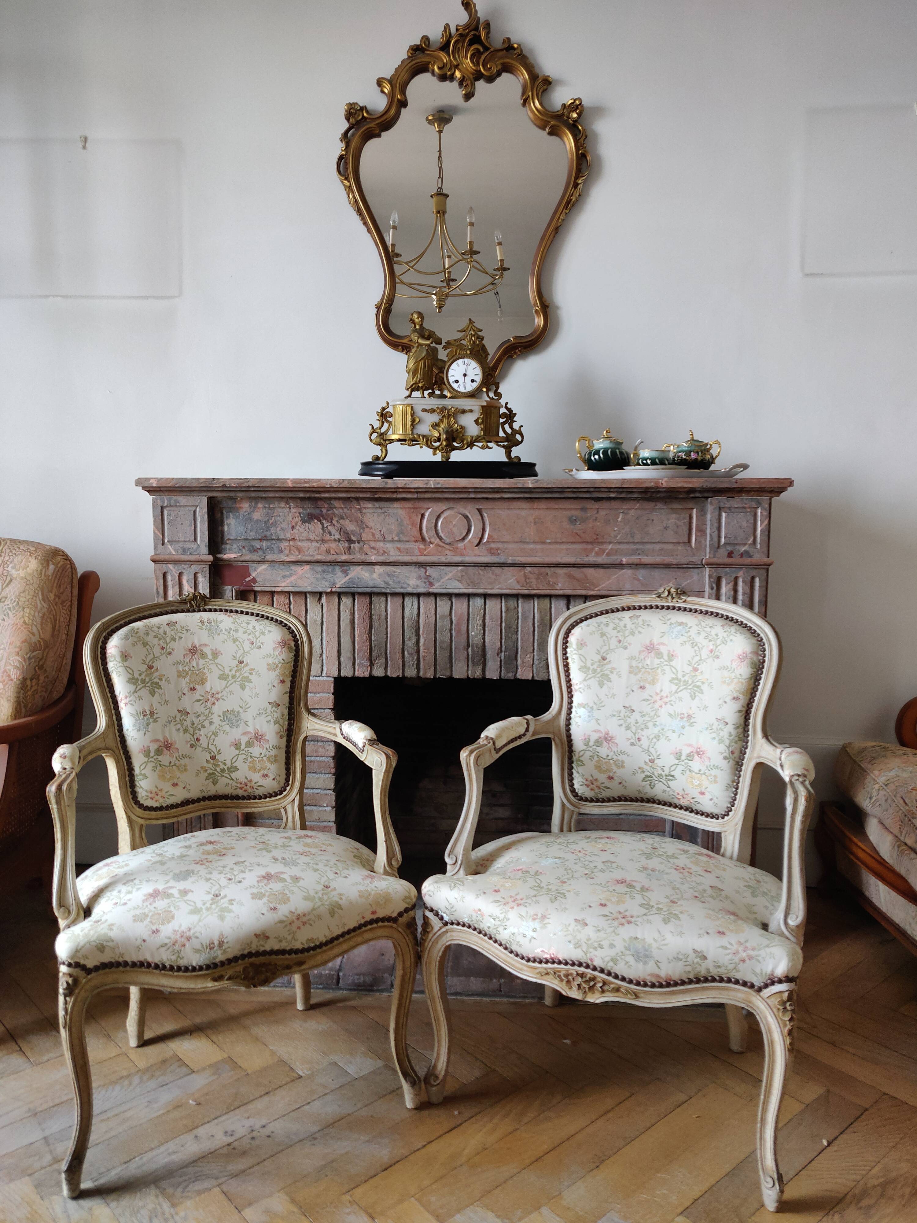 Pair armchairs Louis XV floral convertibles