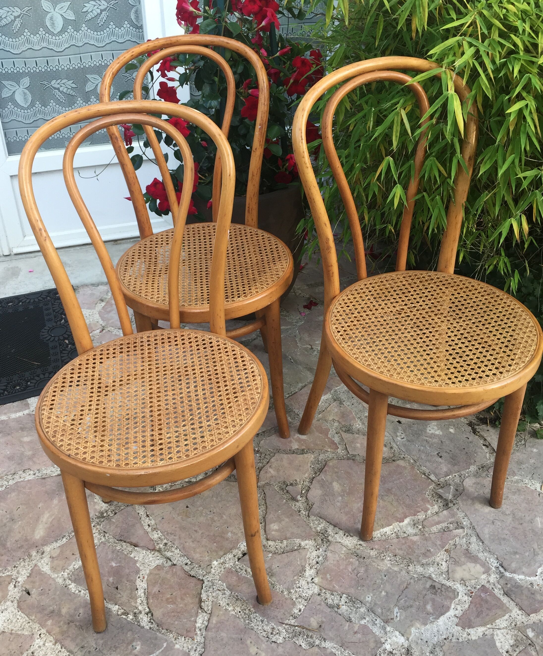 Ensemble de 3 chaises bistrot