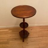 Pedestal table