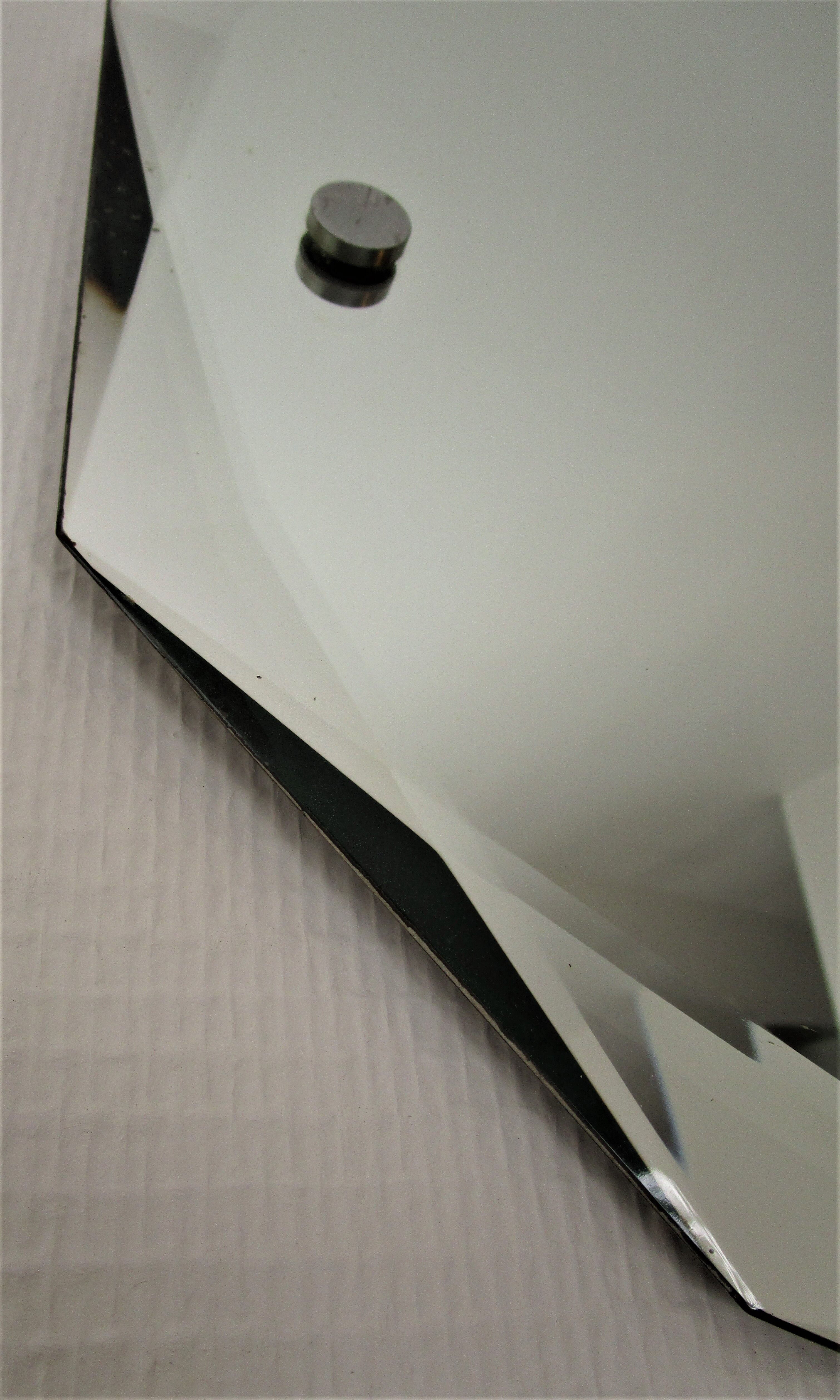 Bevelled wall mirror cut diamond with twelve sides 48 cm x 60 cm
