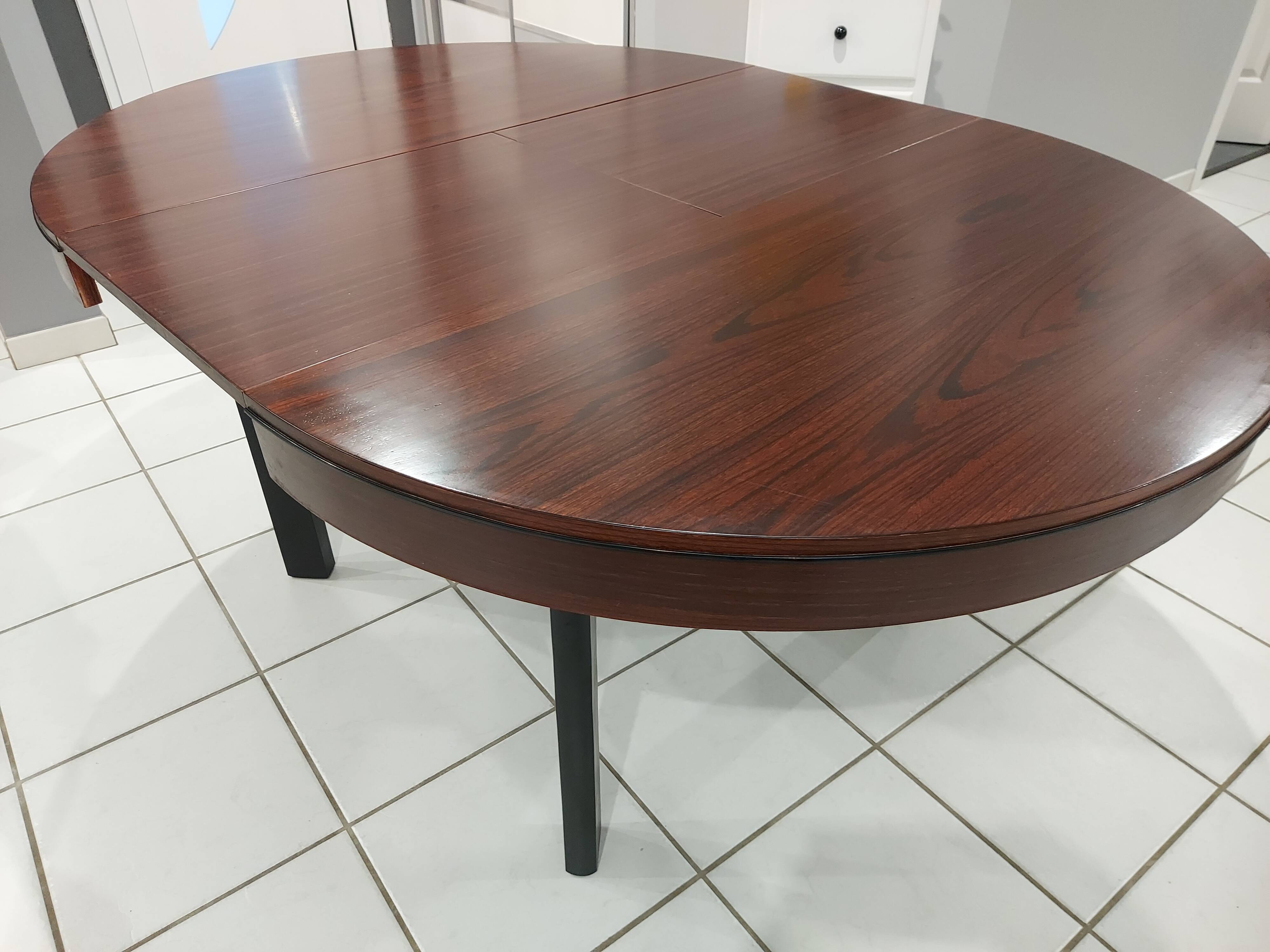 Scandinavian extendable table in vintage rosewood 1970s