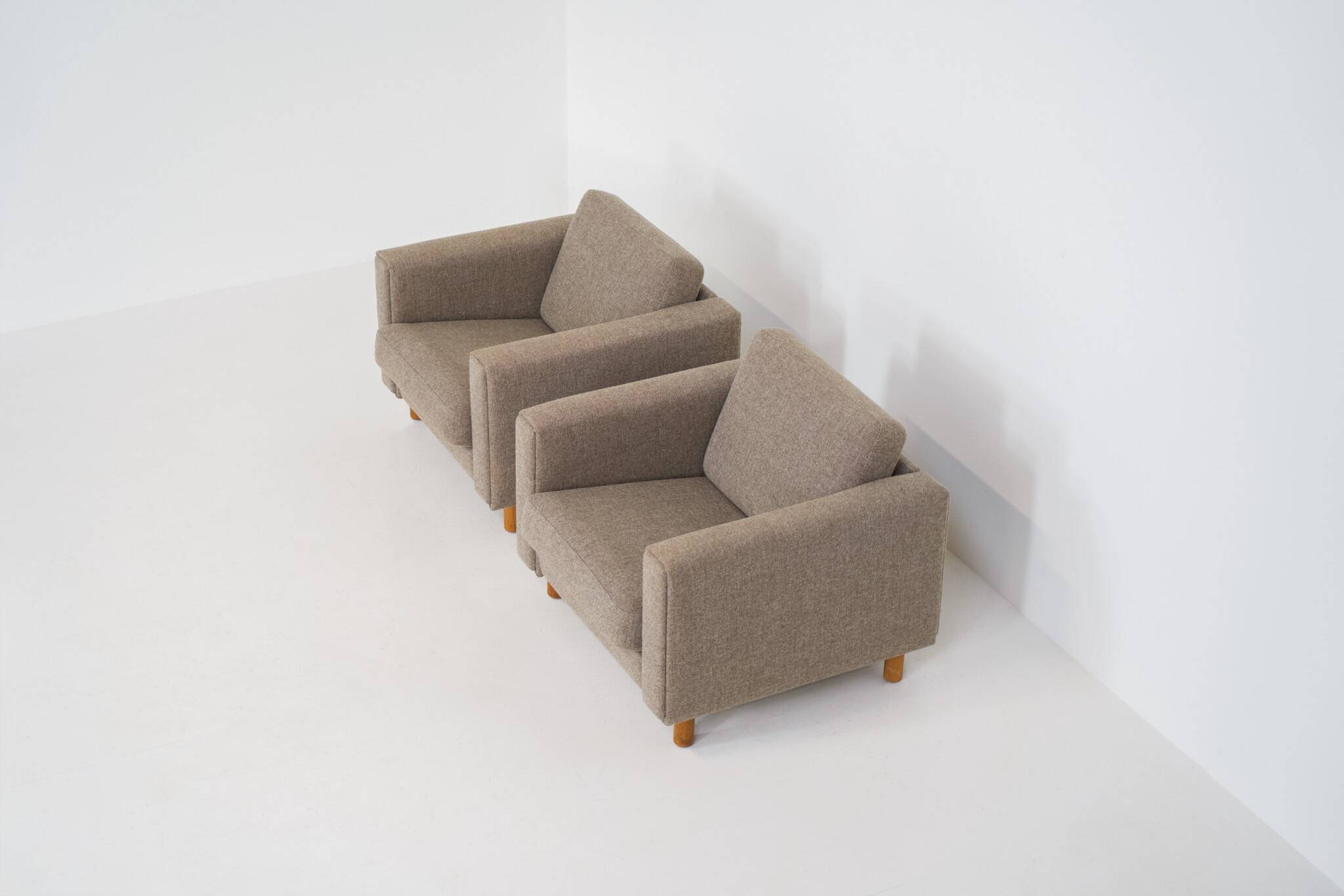 Rare pair of GE300 armchairs by Hans J. Wegner