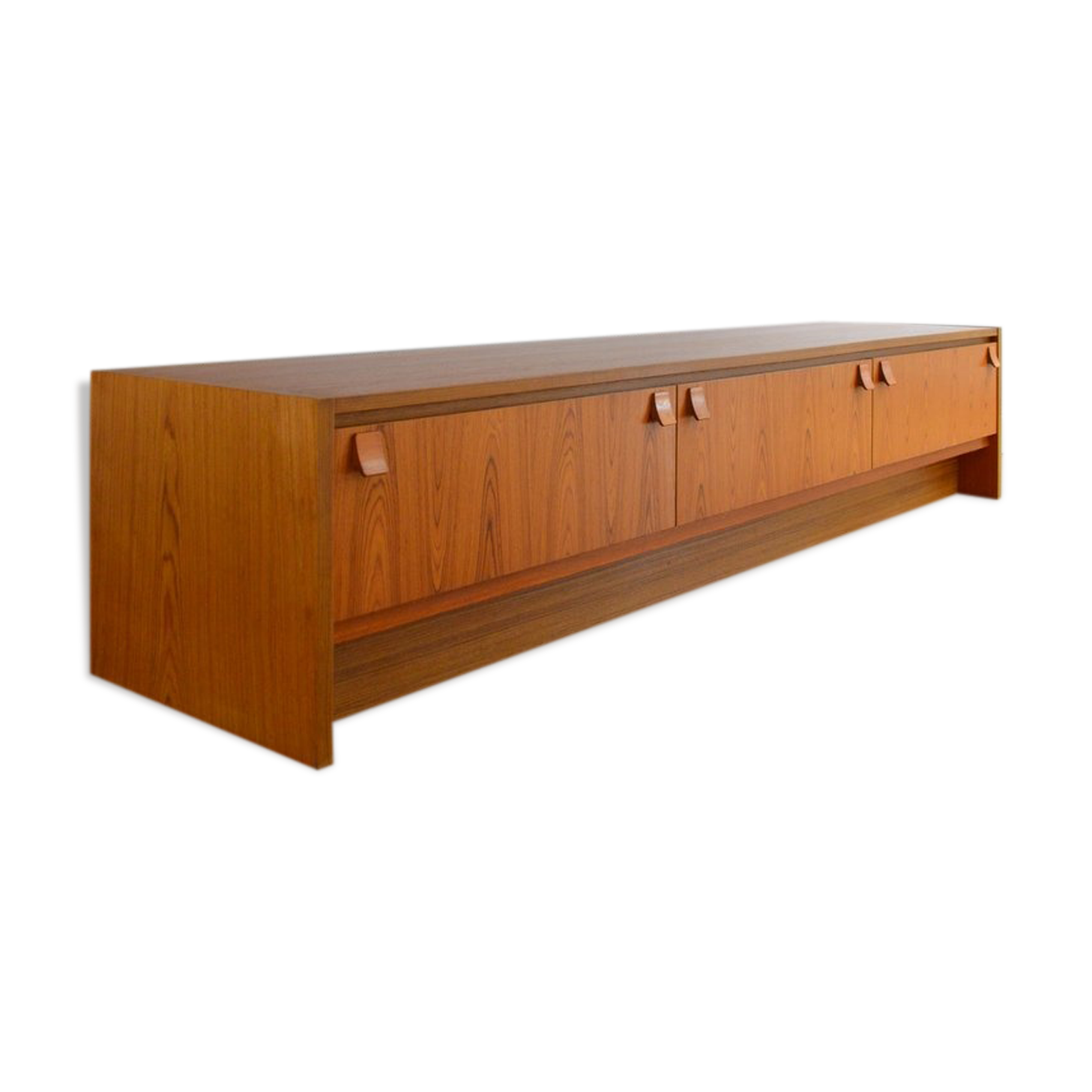 Low sideboard 70s vintage