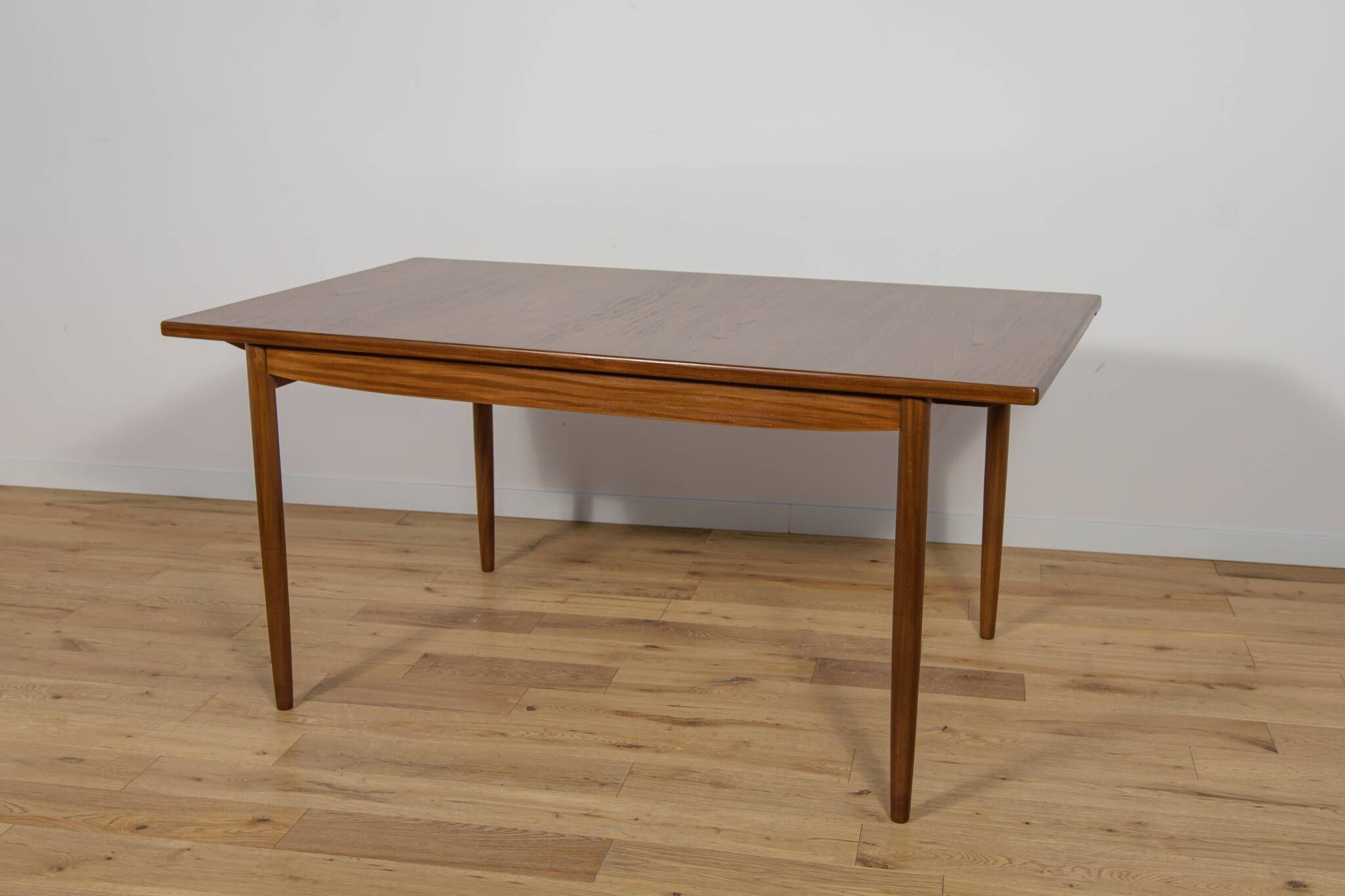 Table à manger extensible en teck du milieu du siècle de G-Plan, Royaume-Uni, années 1960