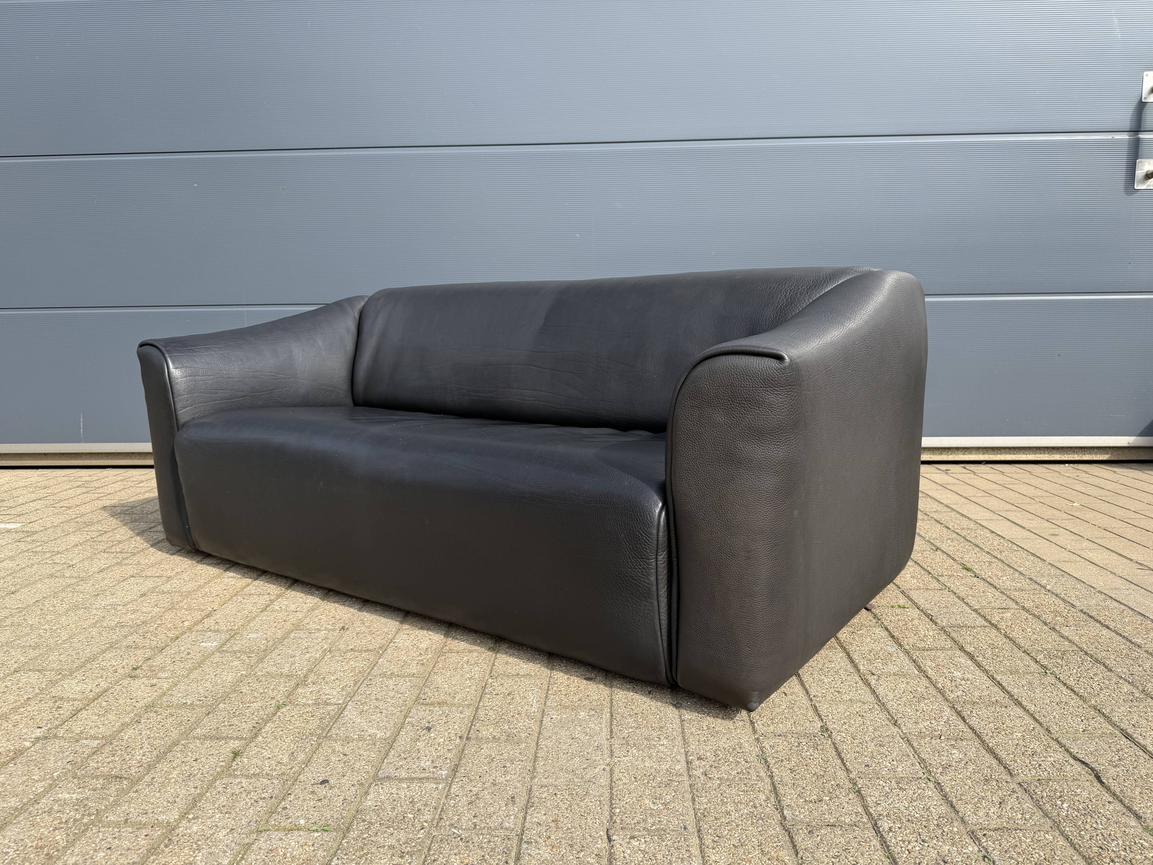 De Sede Ds47 3-seater in buffalo leather NECK 5 mm black leather