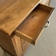 Art Deco buffet from the 1930s in light wood.