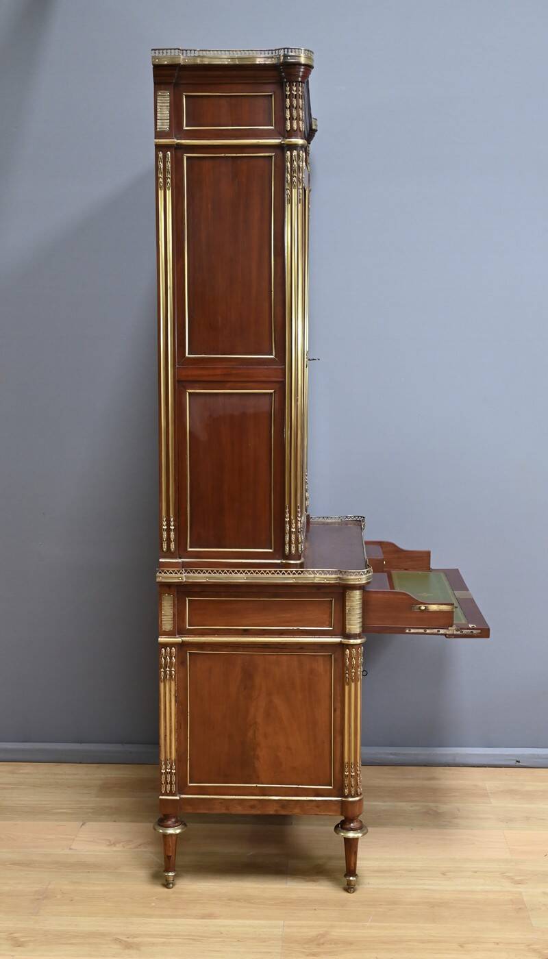 Mahogany Library Scriban, Louis XVI style – Mid-19th century