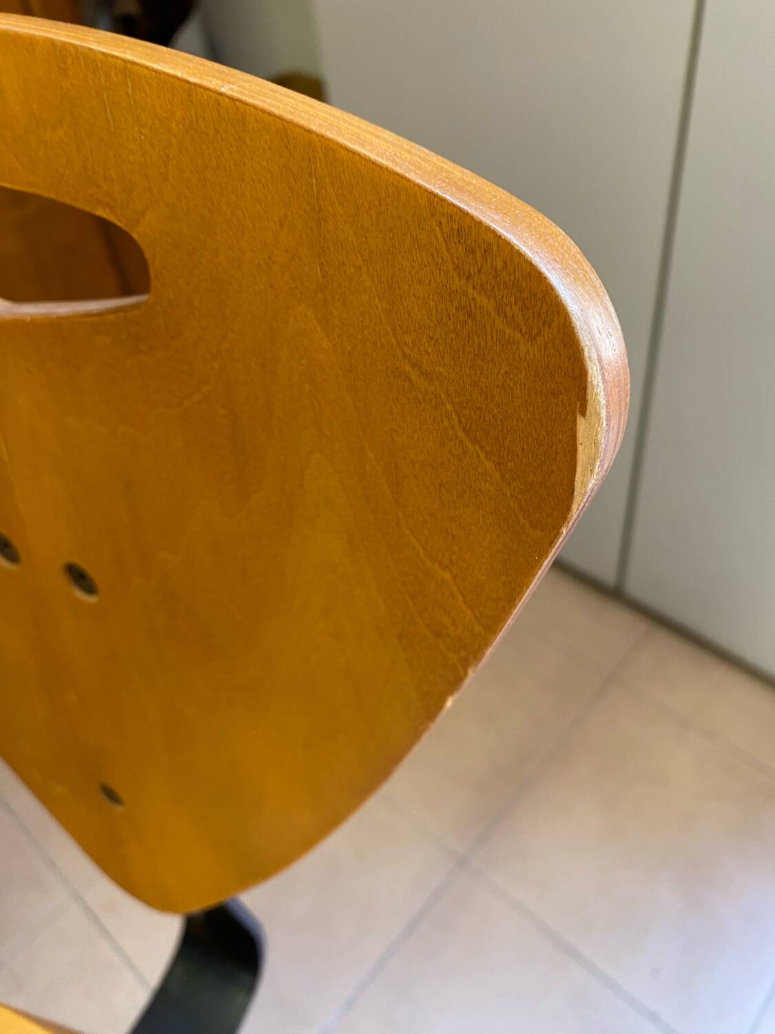 80s Italian chairs, in wood and metal