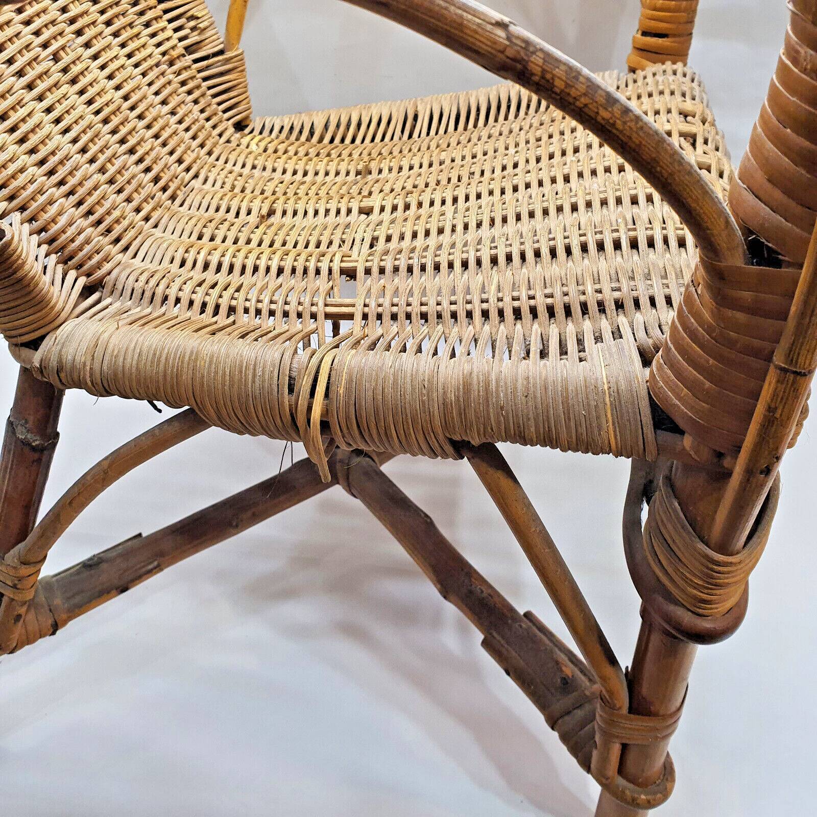 Old armchair child osier rattan 60s vintage decoration collection