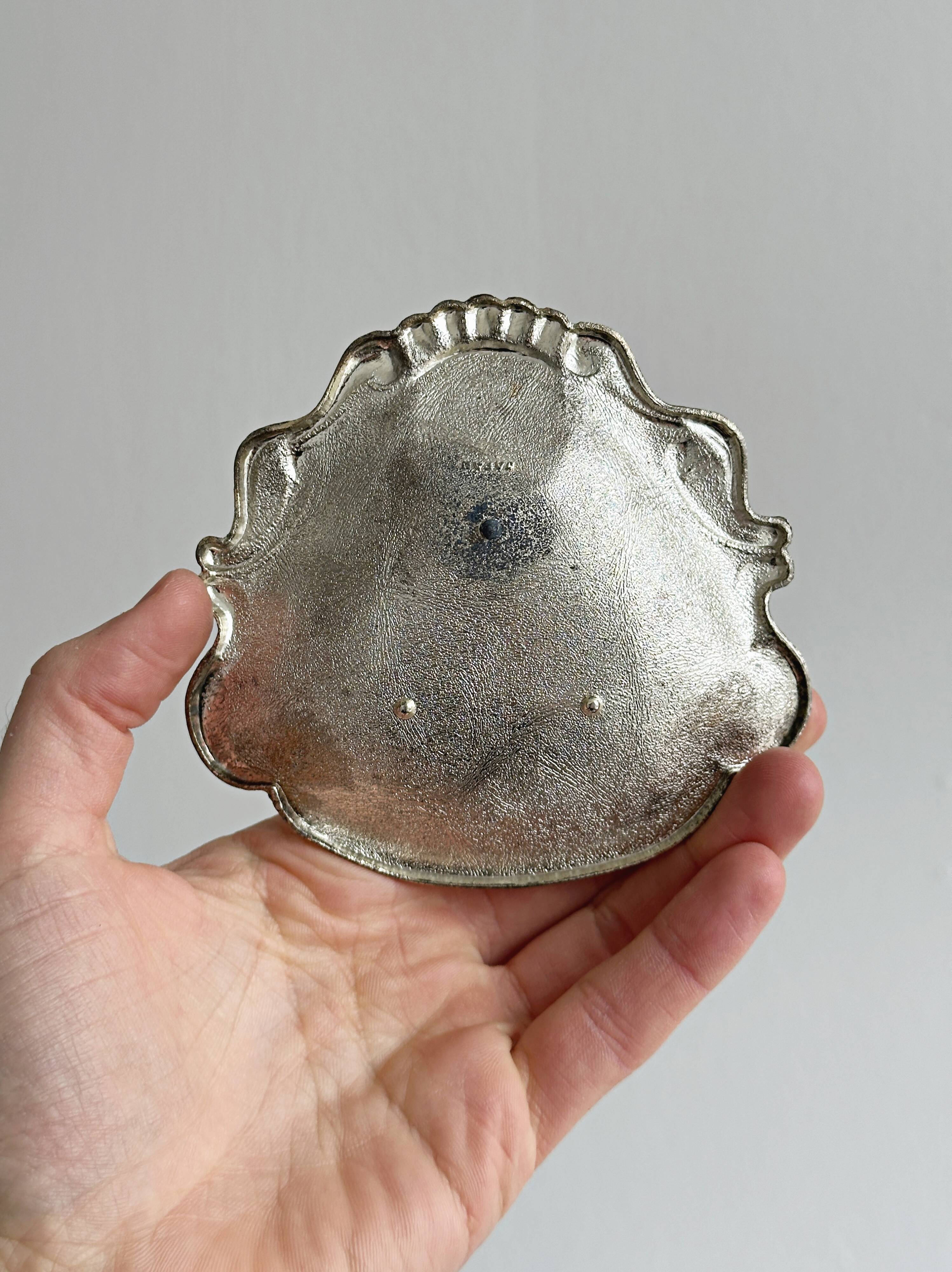 Decorative metal catchall tray